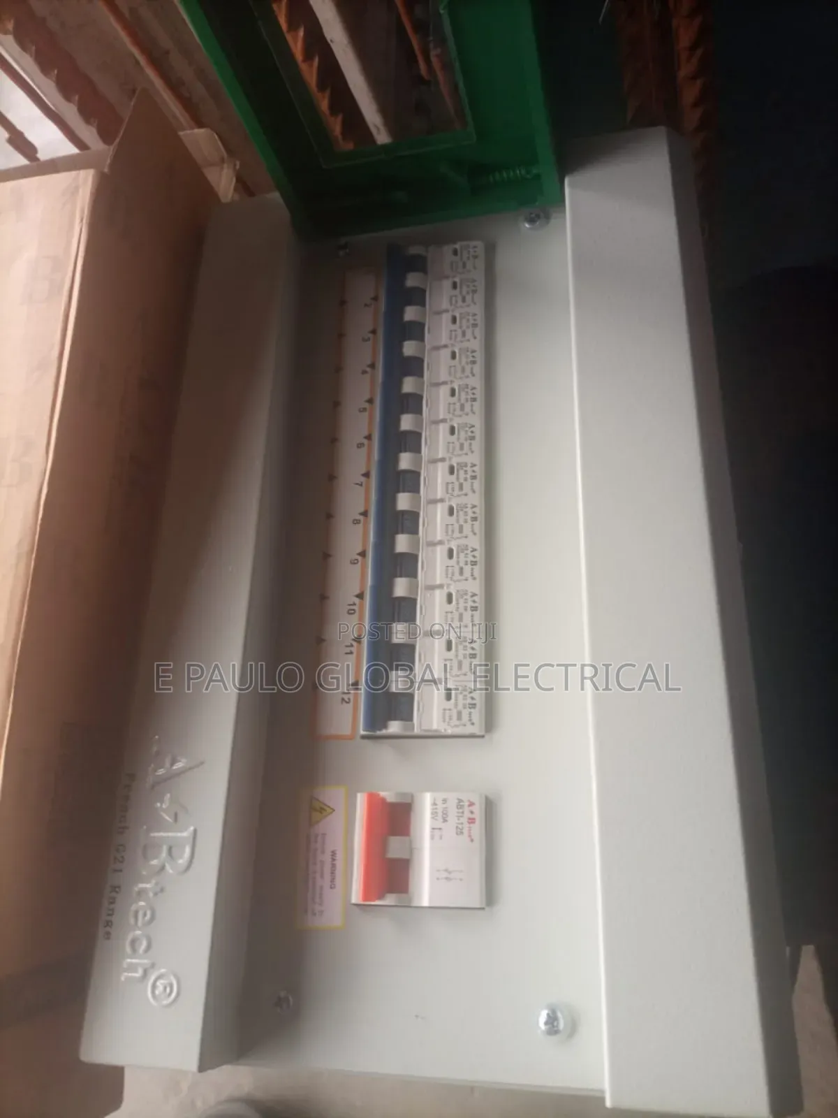 12 Fuse Stabl Luck Consumer Units
