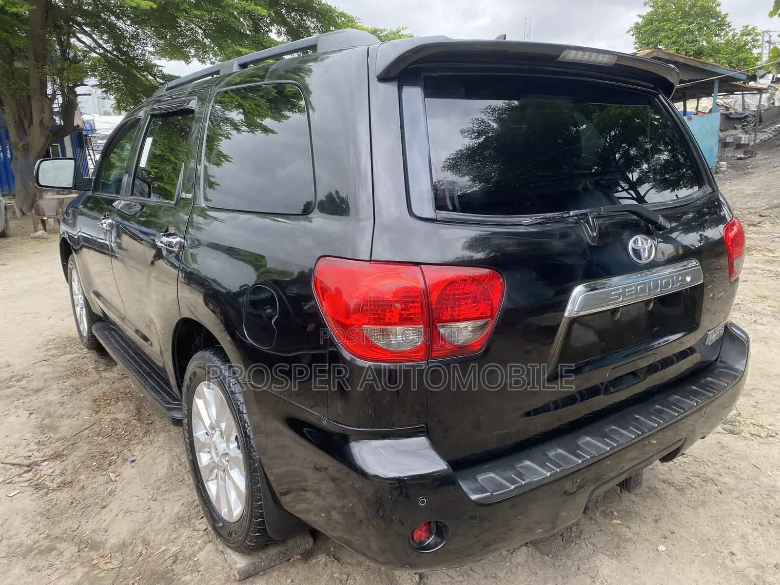 Toyota Sequoia 2014 Black