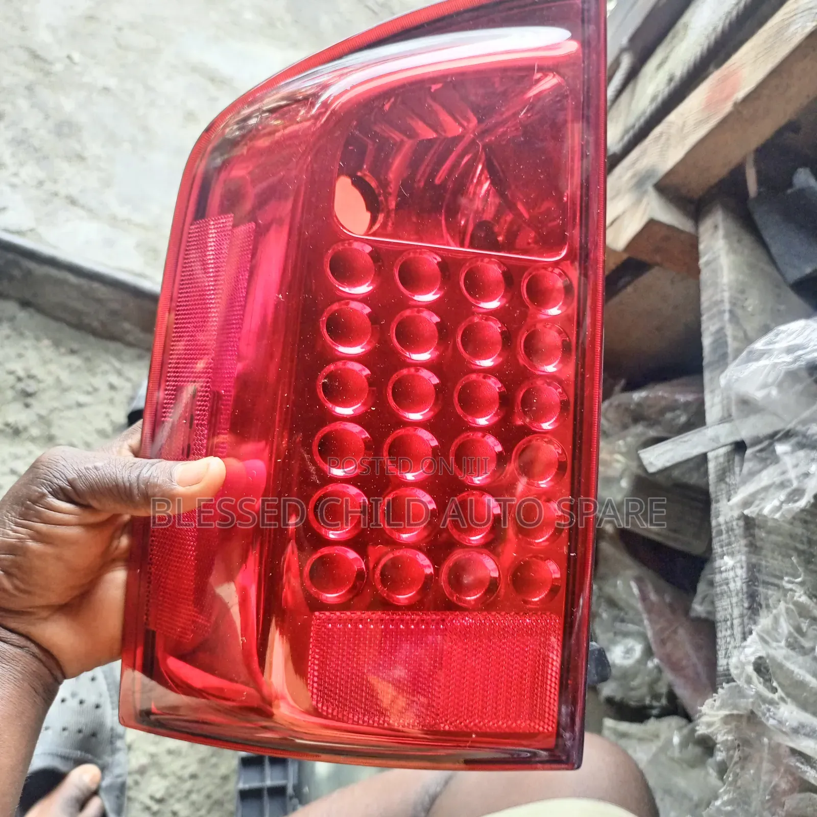 Back Light Infiniti Qx56