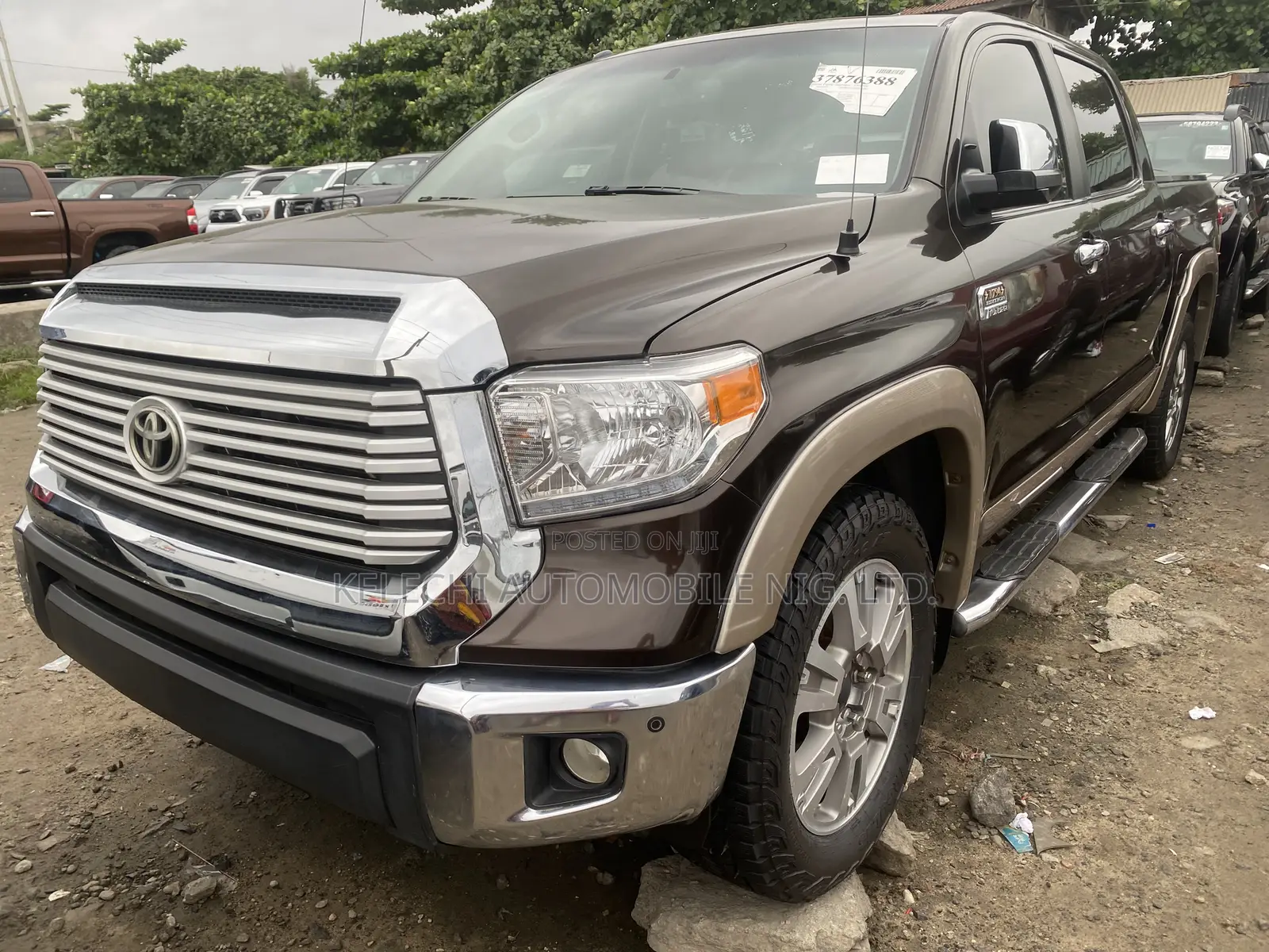 Toyota Tundra 1794 5.7L V8 4x2 CrewMax 5.6 ft. box 145.7 in. WB 2018