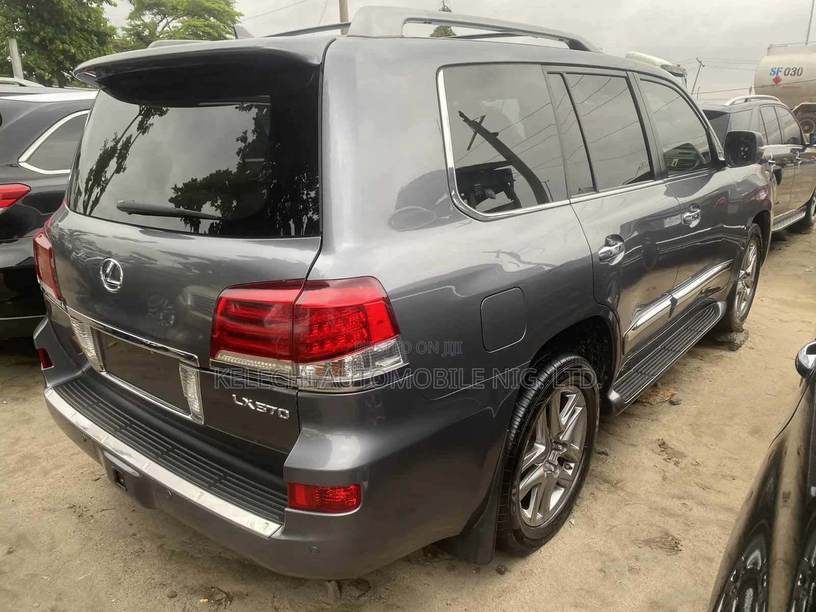 Lexus LX 450d AWD 2015 Gray