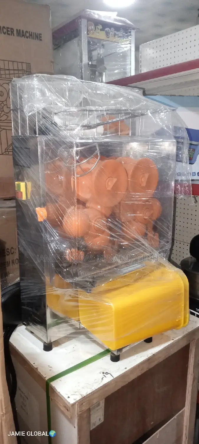 Orange Juicer Machine