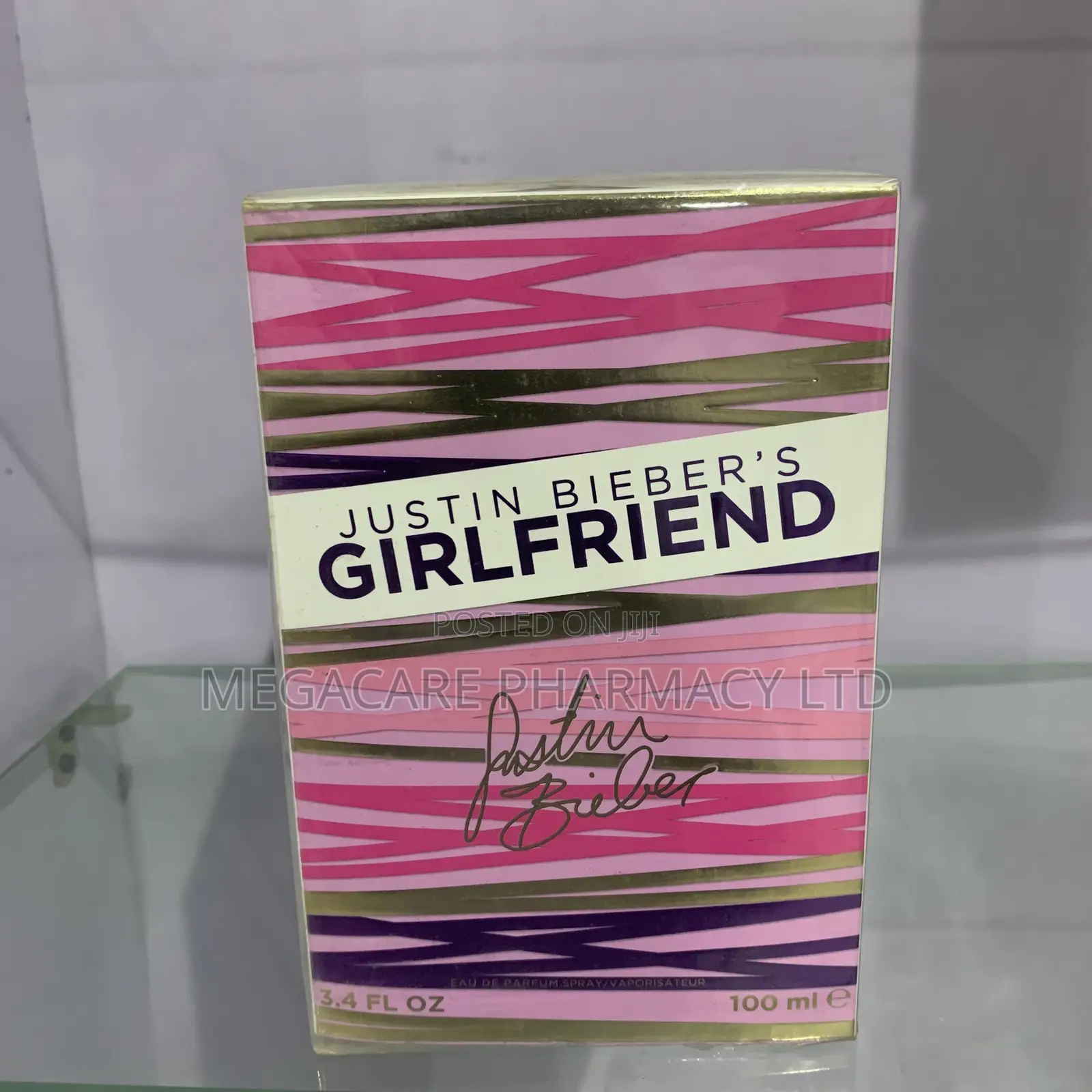 Justin Bieber Girlfriend