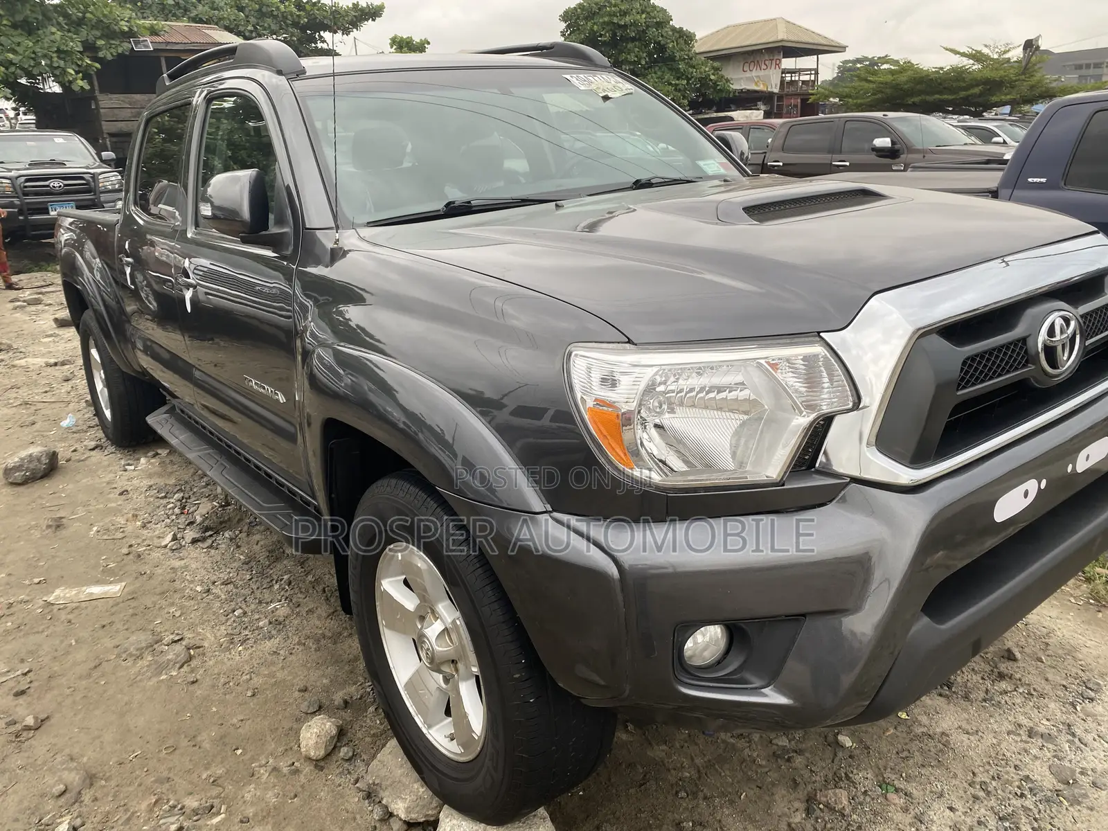 Toyota Tacoma 2015 Gray