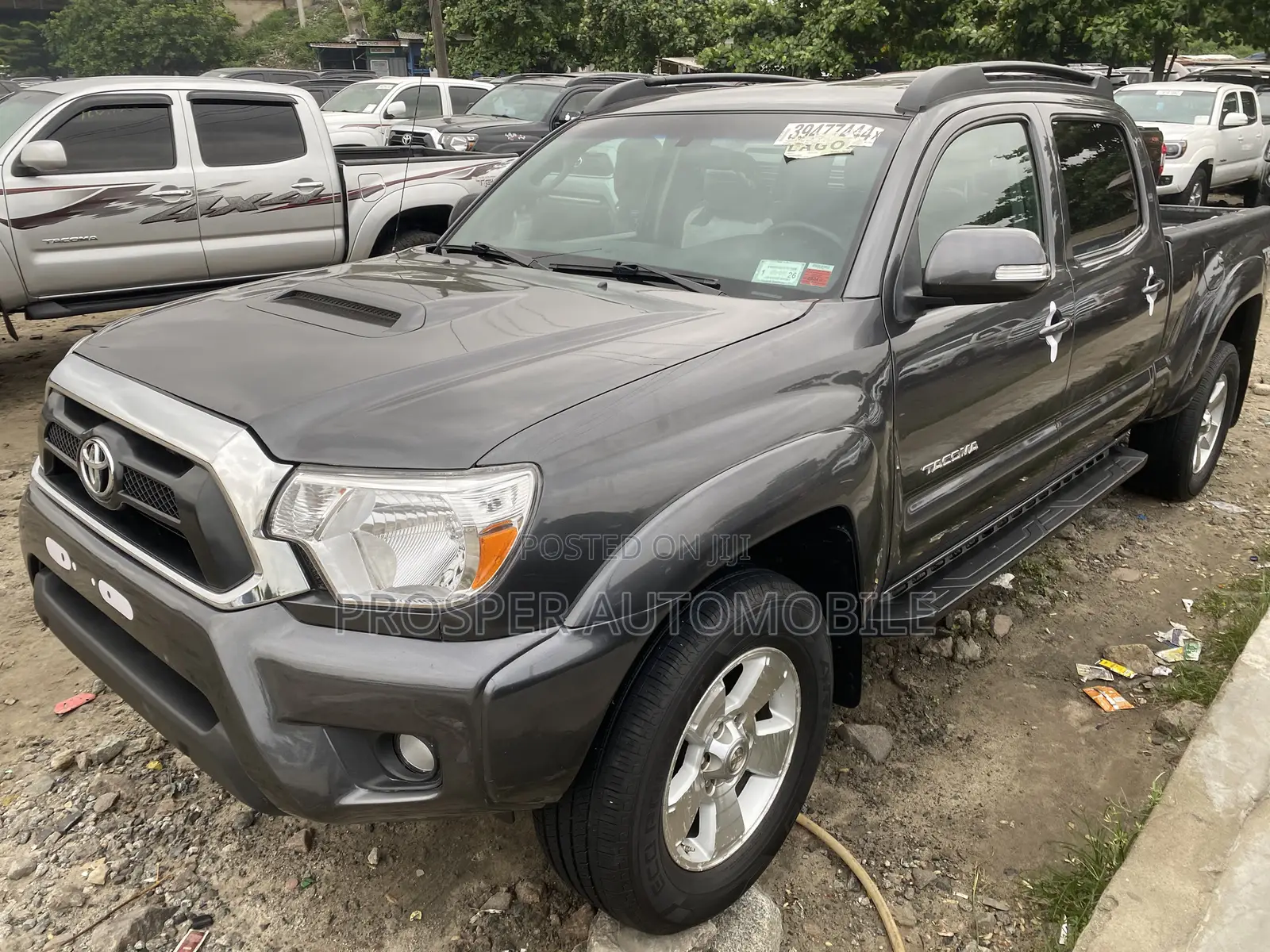 Toyota Tacoma 2015 Gray