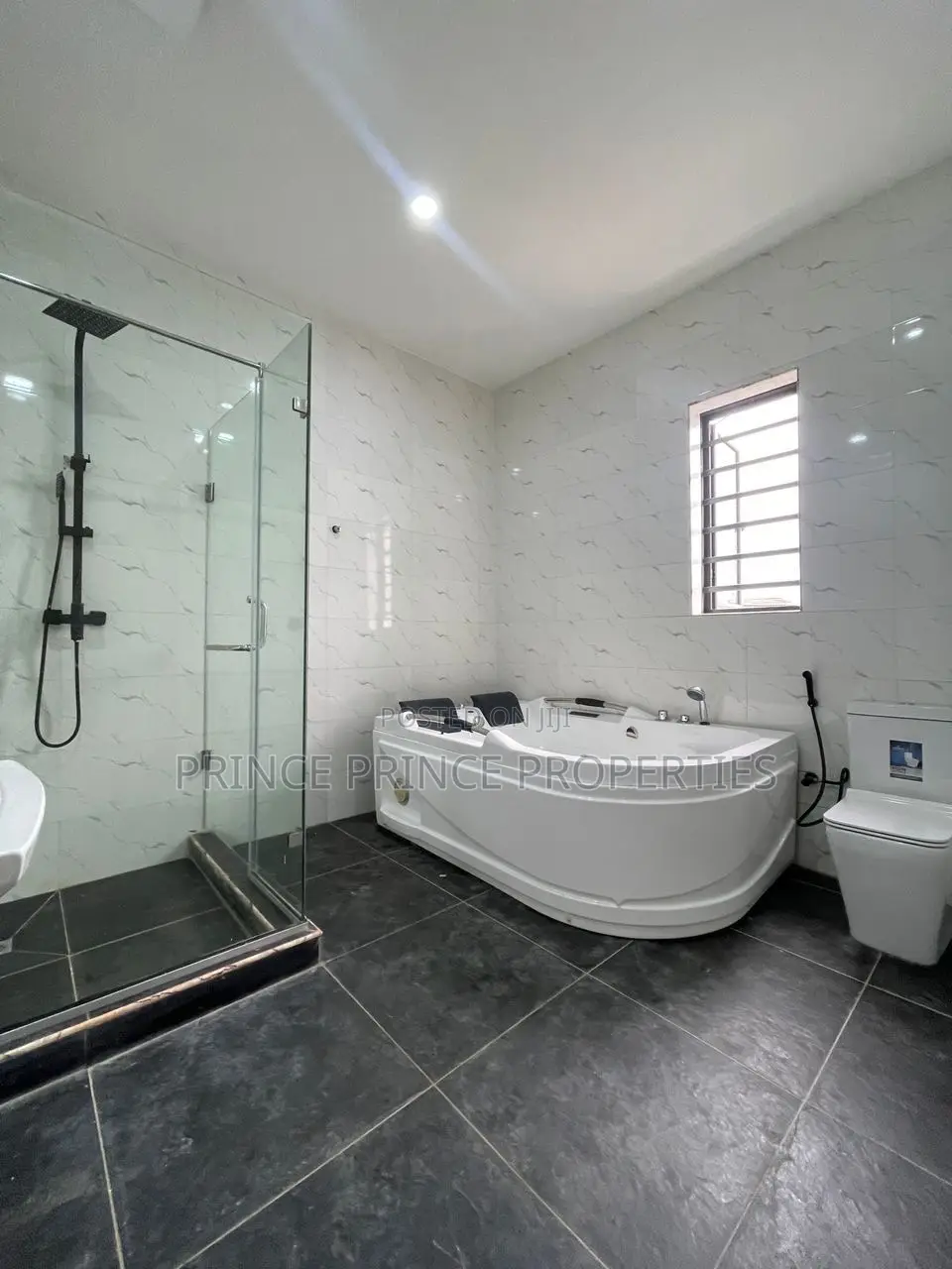 Furnished 4bdrm Duplex in Surulere for rent