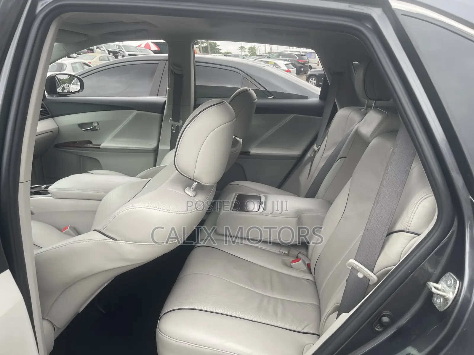 Toyota Venza 2010 Gray