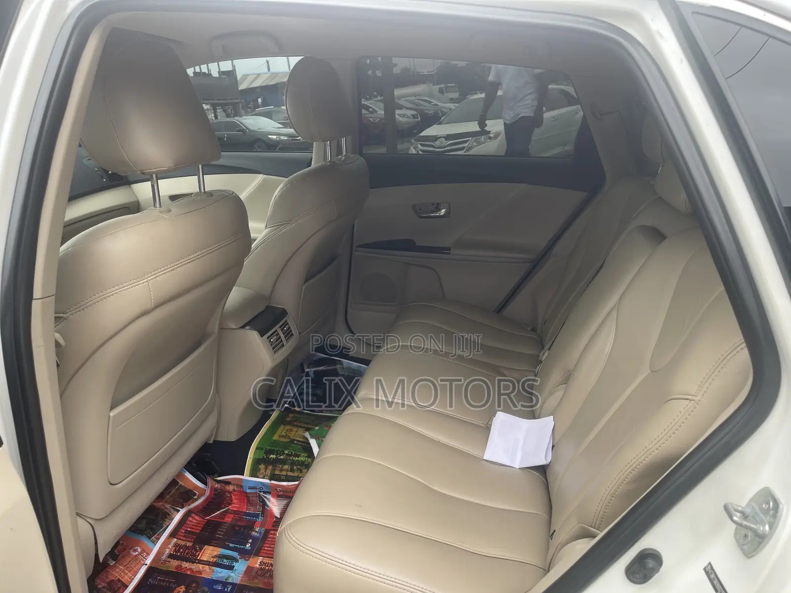 Toyota Venza 2011 White