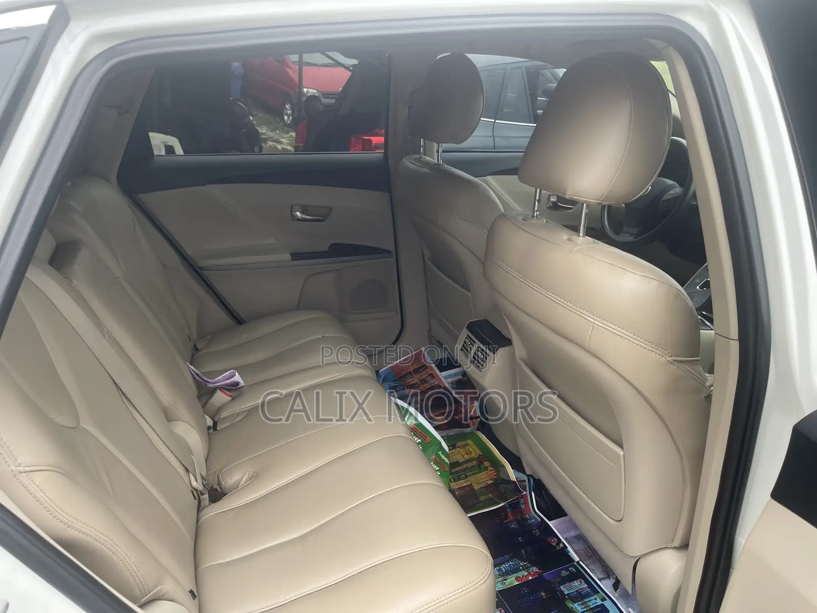 Toyota Venza 2011 White