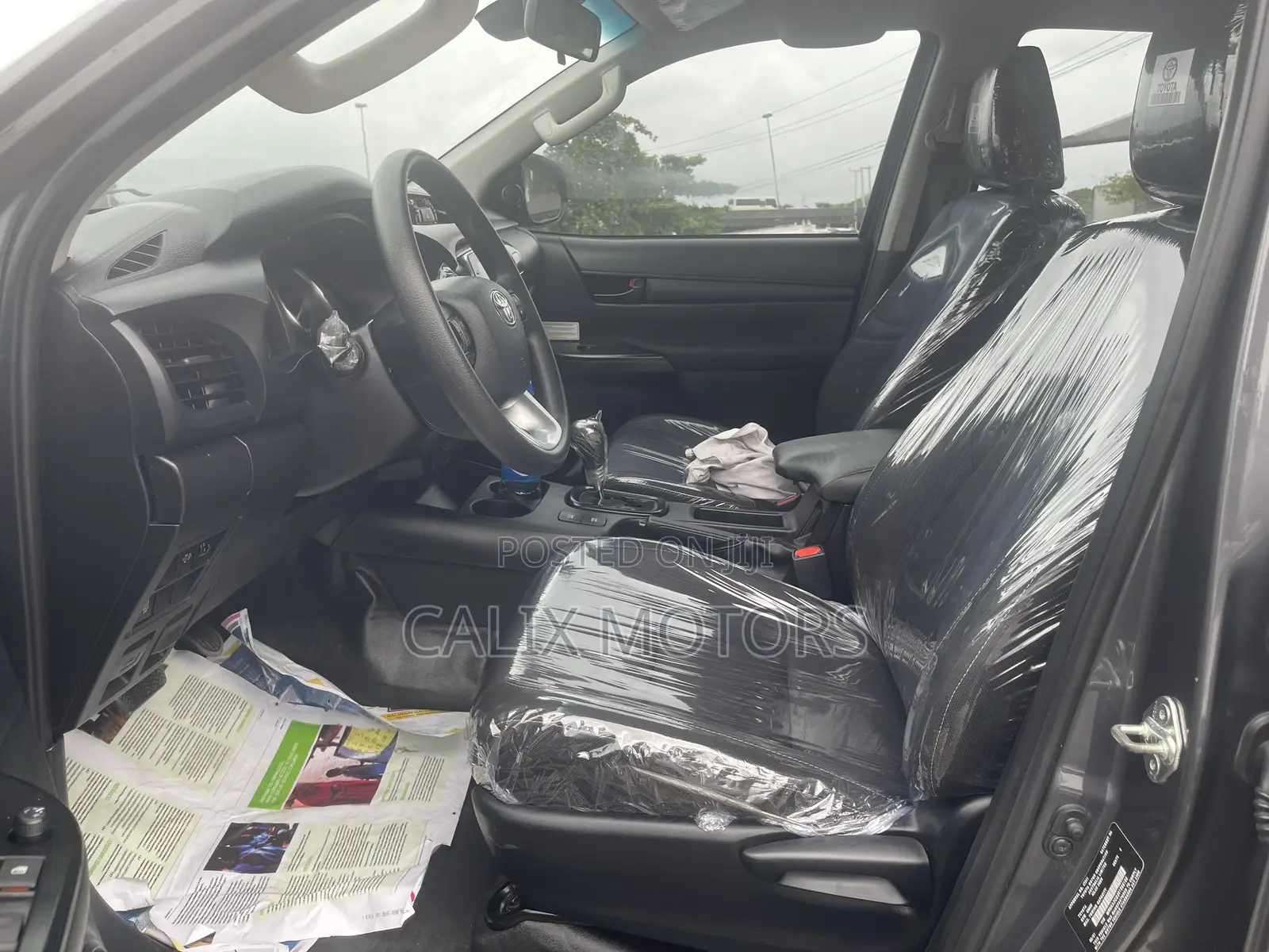 Toyota Hilux 2022 Gray