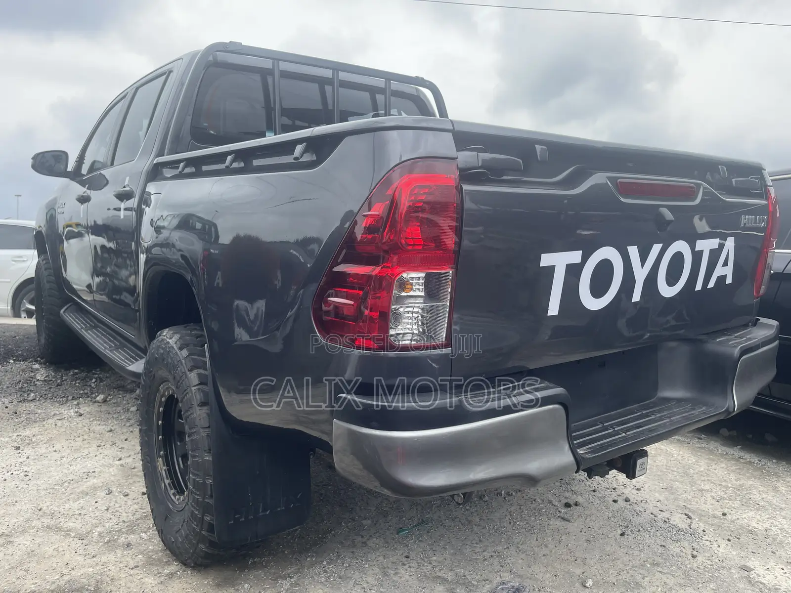 Toyota Hilux 2022 Gray