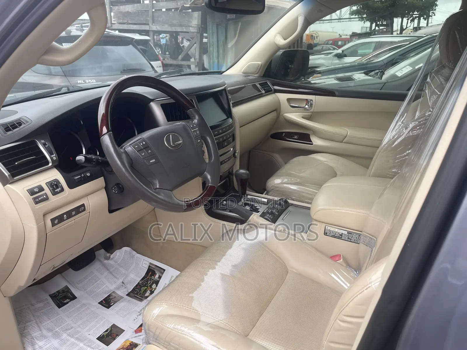 Lexus LX 2015 Gray