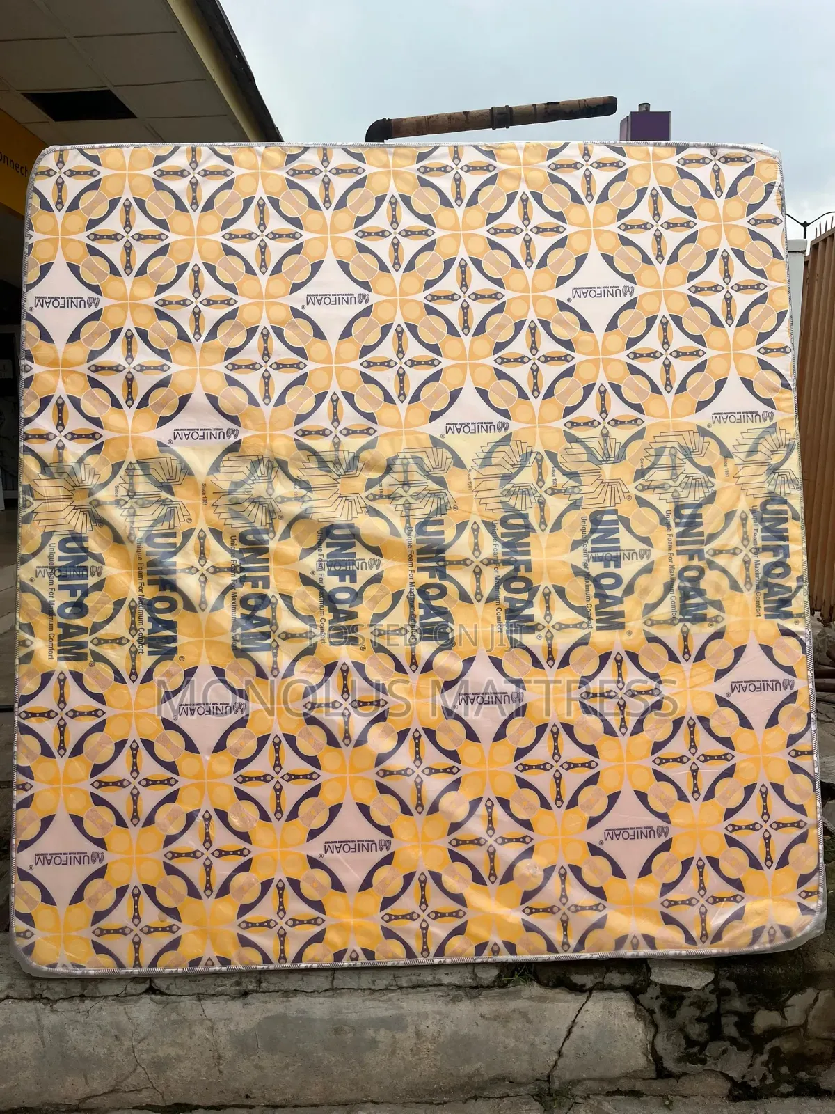 6 by 6 by 16 Inches Unifoam Onyx Family Size Mattress
