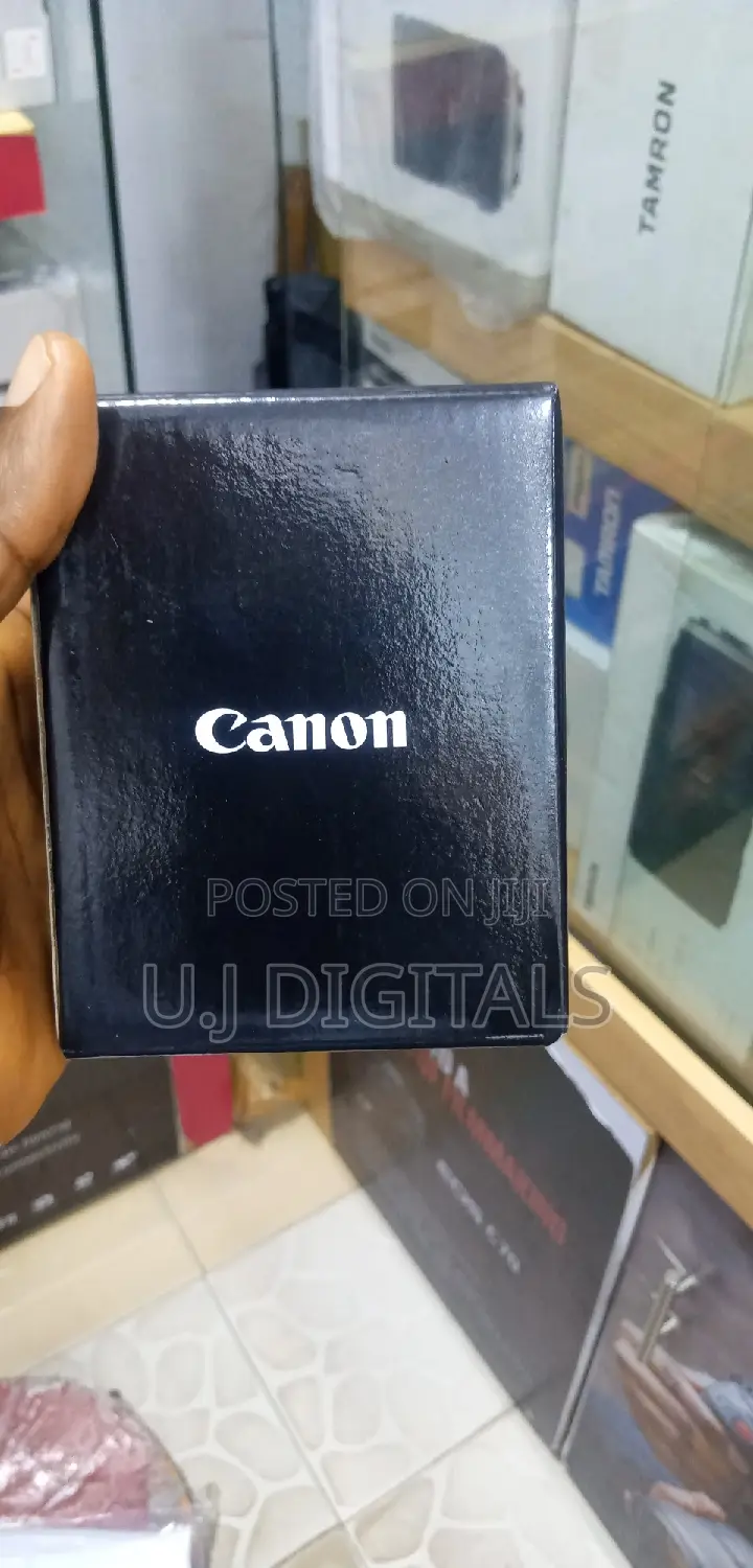 Canon 16mm RF 2.8 Len's Is STM