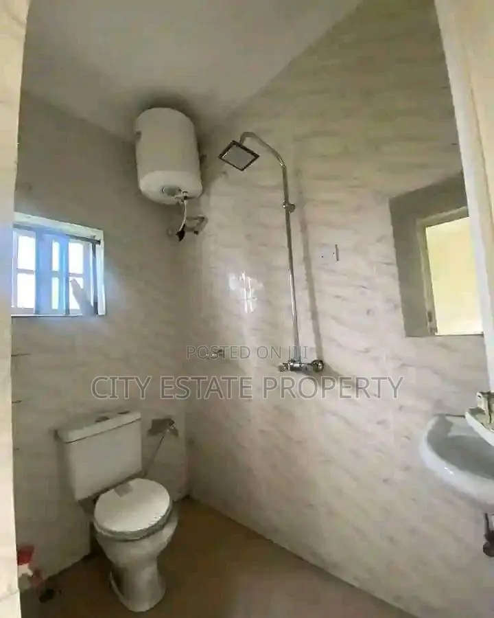 Furnished 8bdrm Block of Flats in Amaechi School, Port-Harcourt