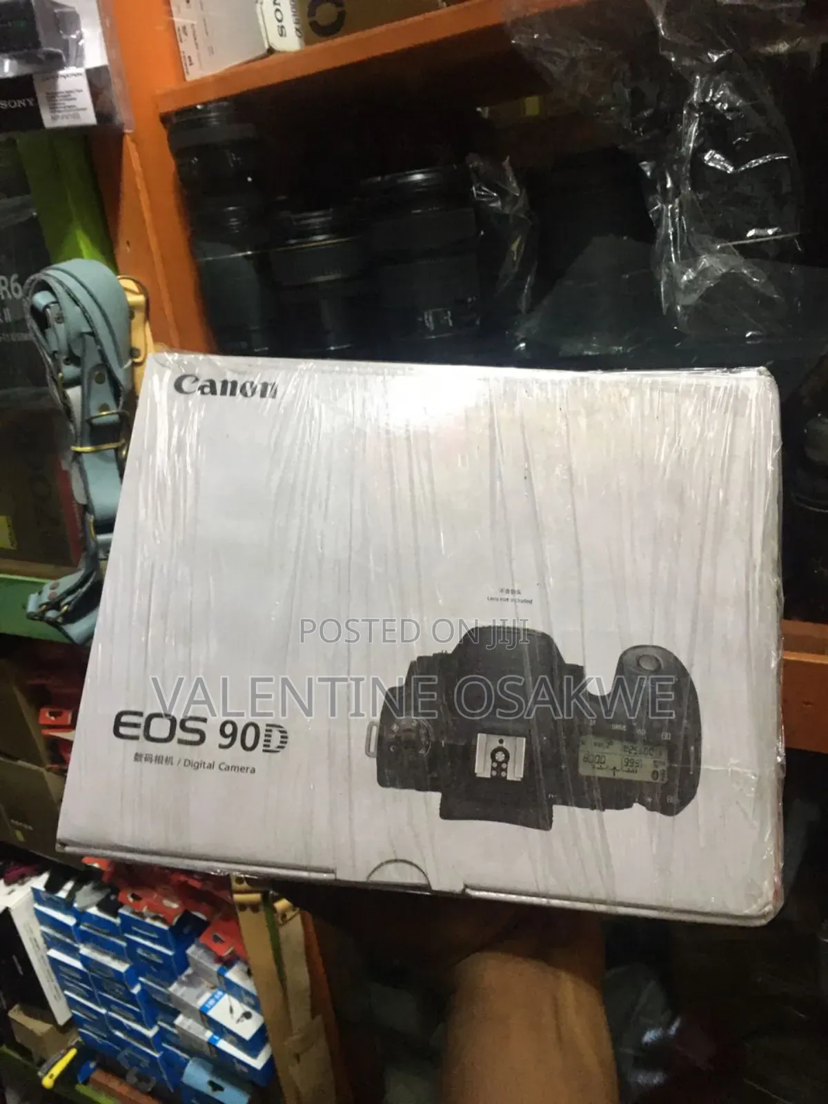 Canon 90D With Lens 18-135