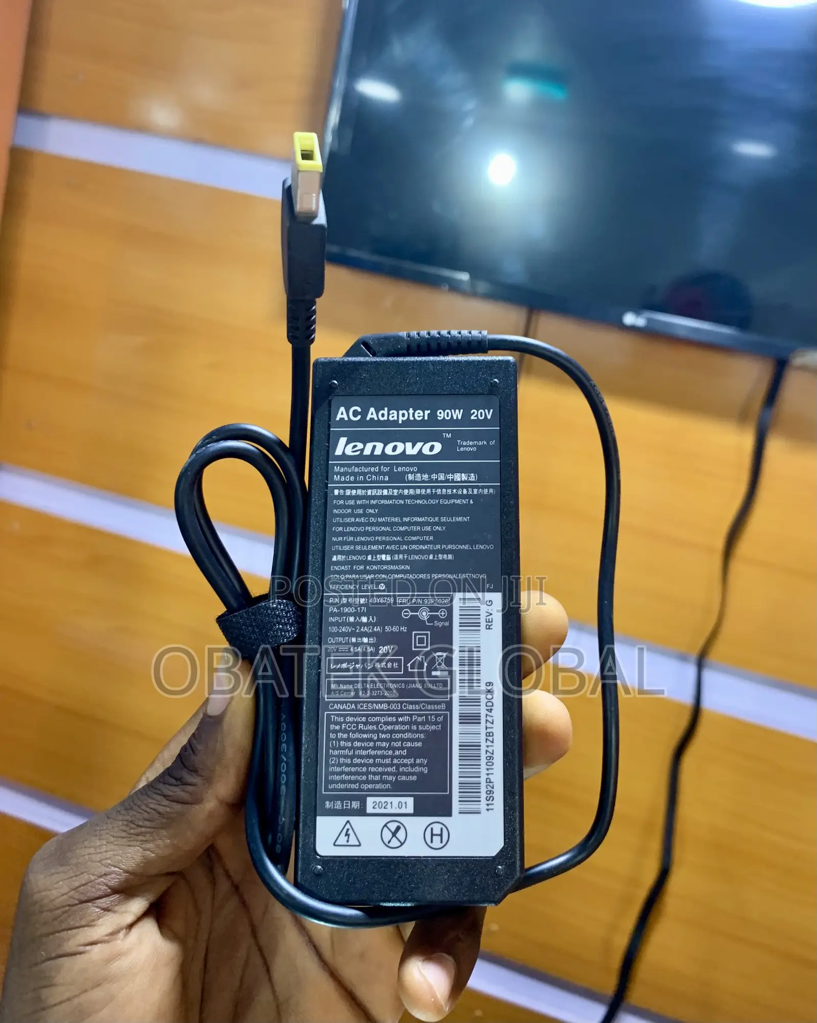 Lenovo 90 Watts Laptop Adapter
