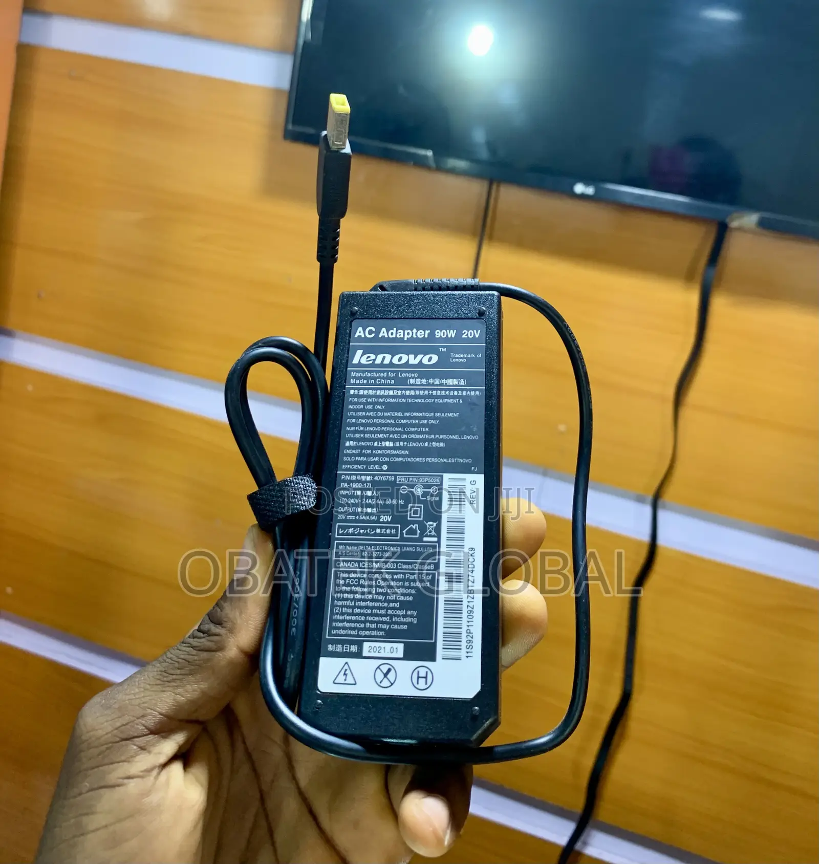 Lenovo 90 Watts Laptop Adapter