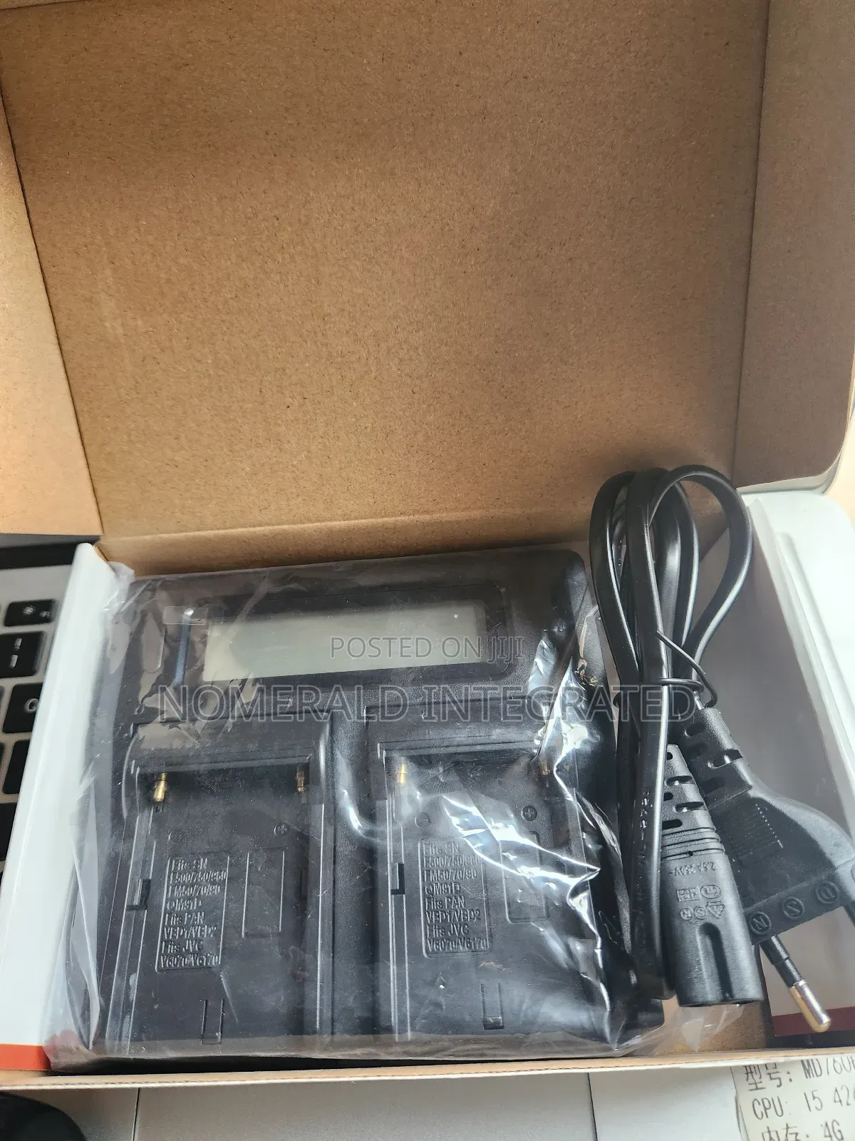 Mamen 3A LCD Fast Dual F550 Charger