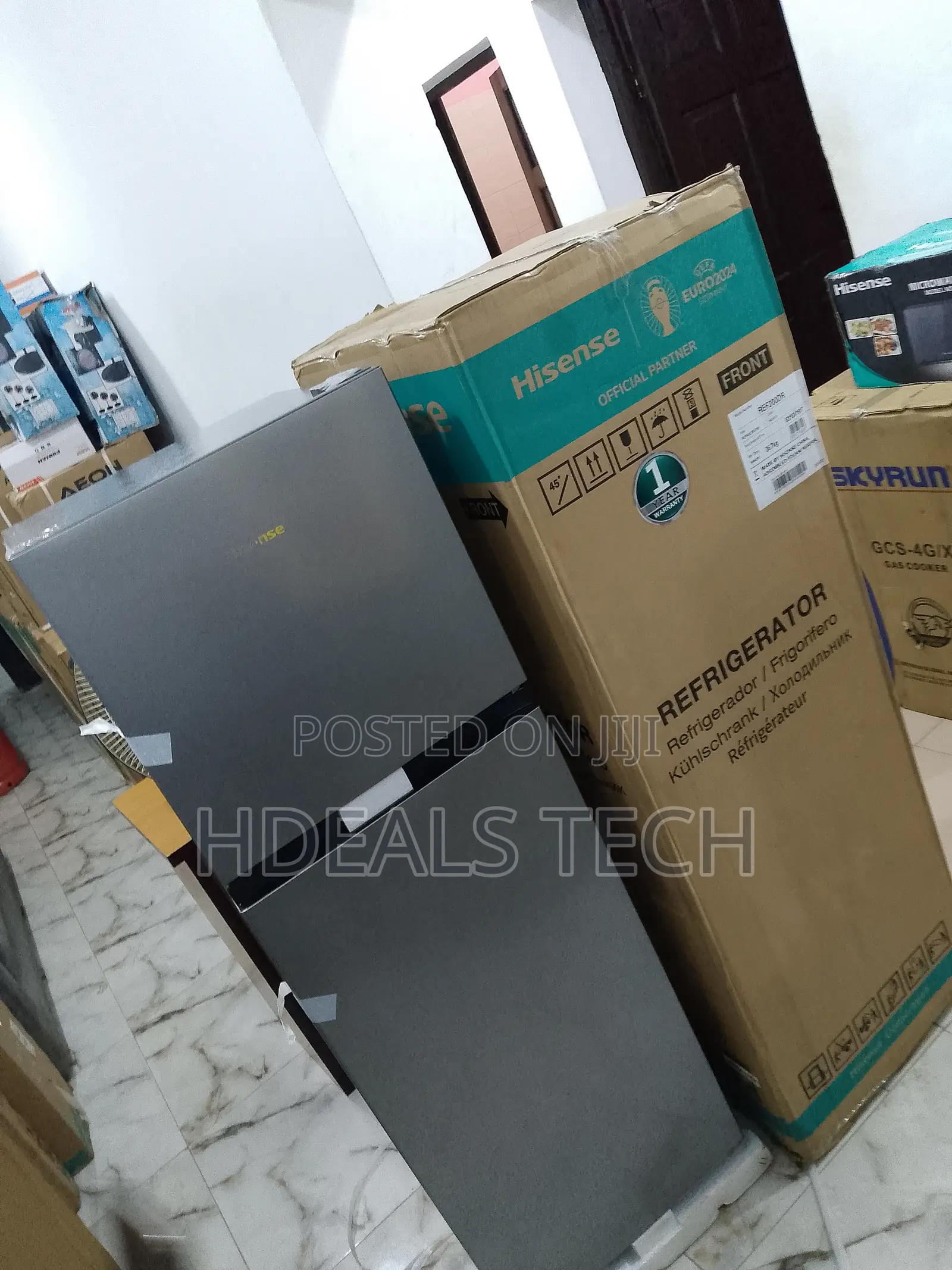 Convenience Hisense Refrigerator 154 Litres - REF200DR