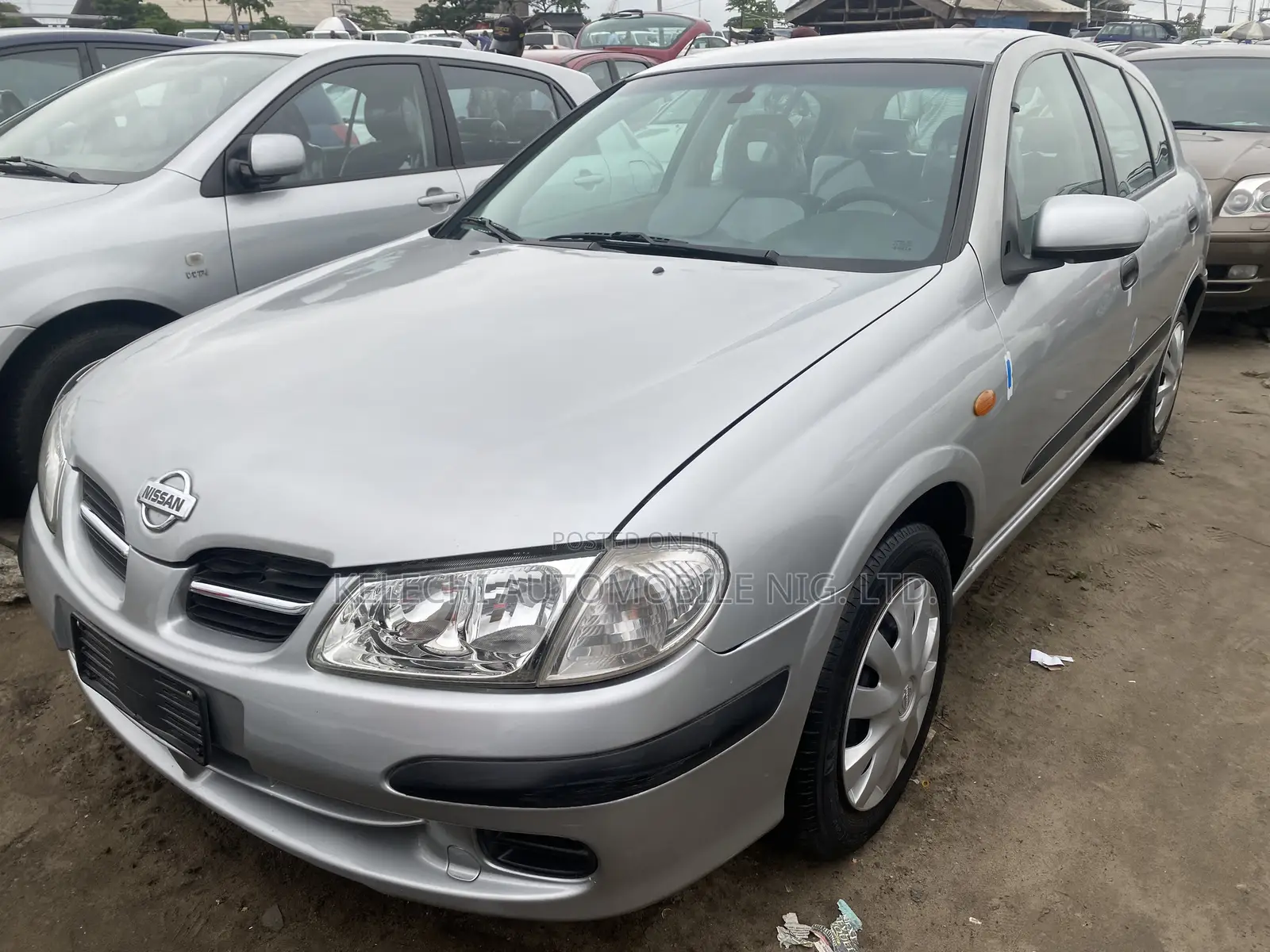 Nissan Almera Tino 2004 Silver