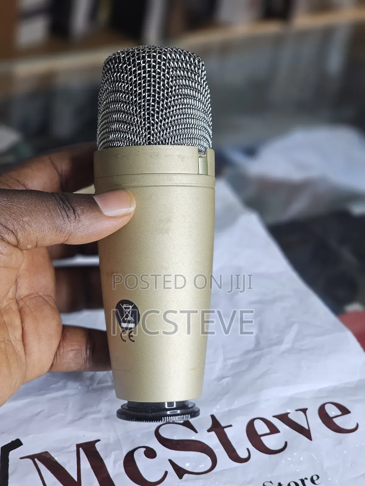 Behringa C-1 Condenser Vocal Studio Microphone