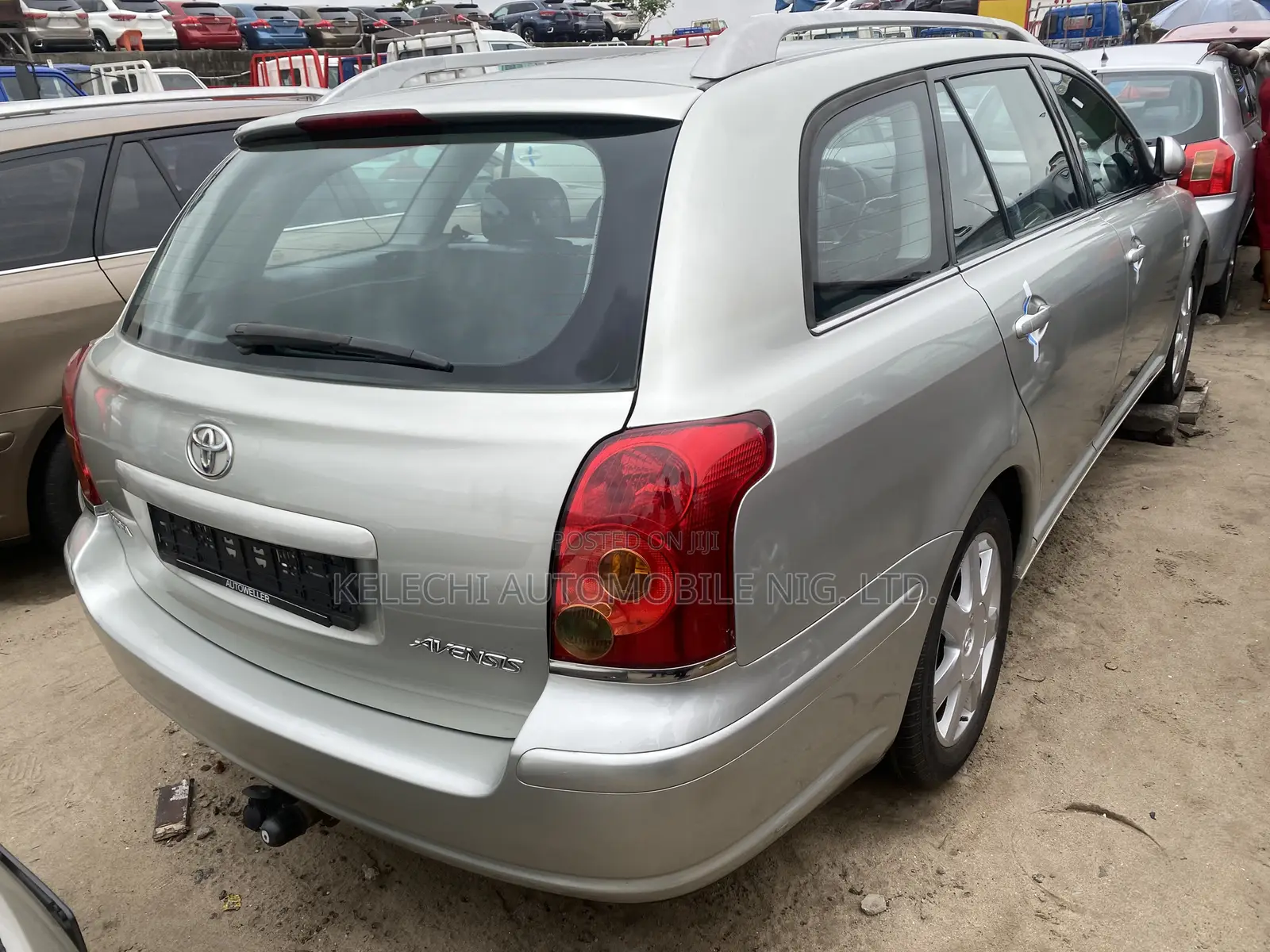 Toyota Avensis 1.8 Combi 2005 Silver