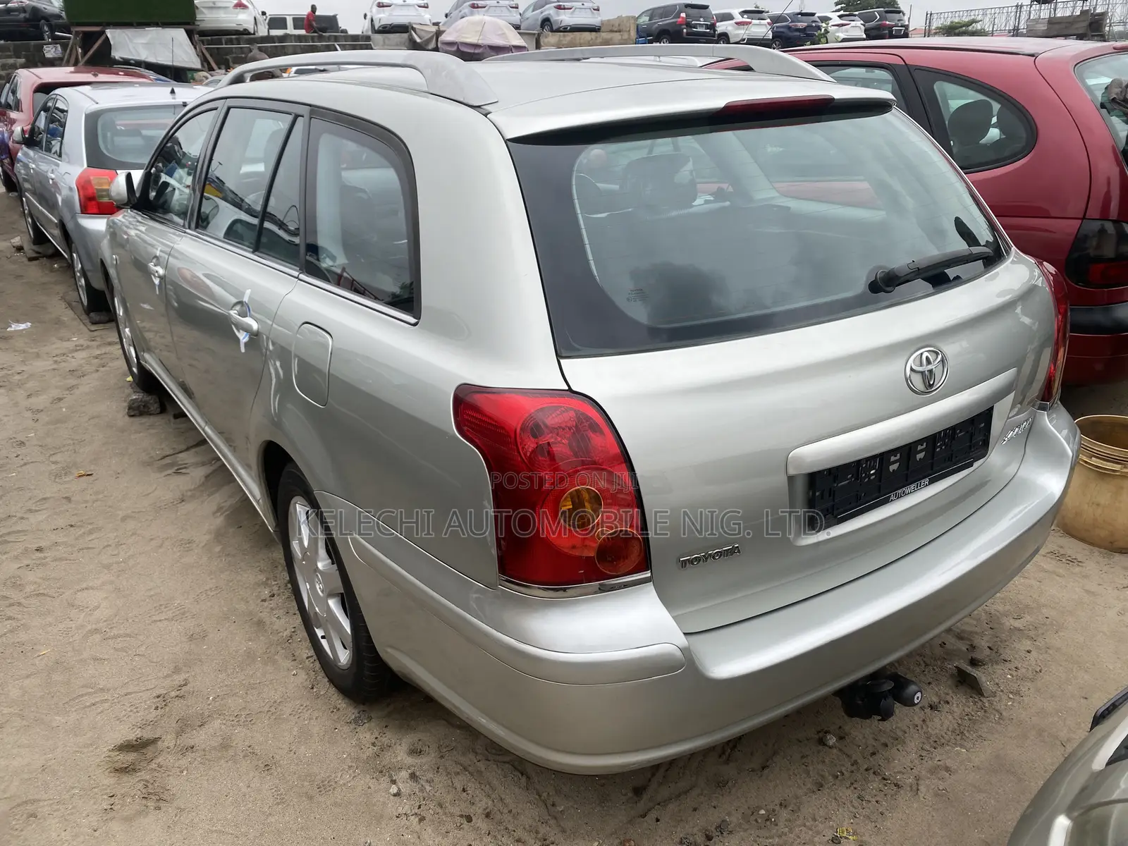Toyota Avensis 1.8 Combi 2005 Silver