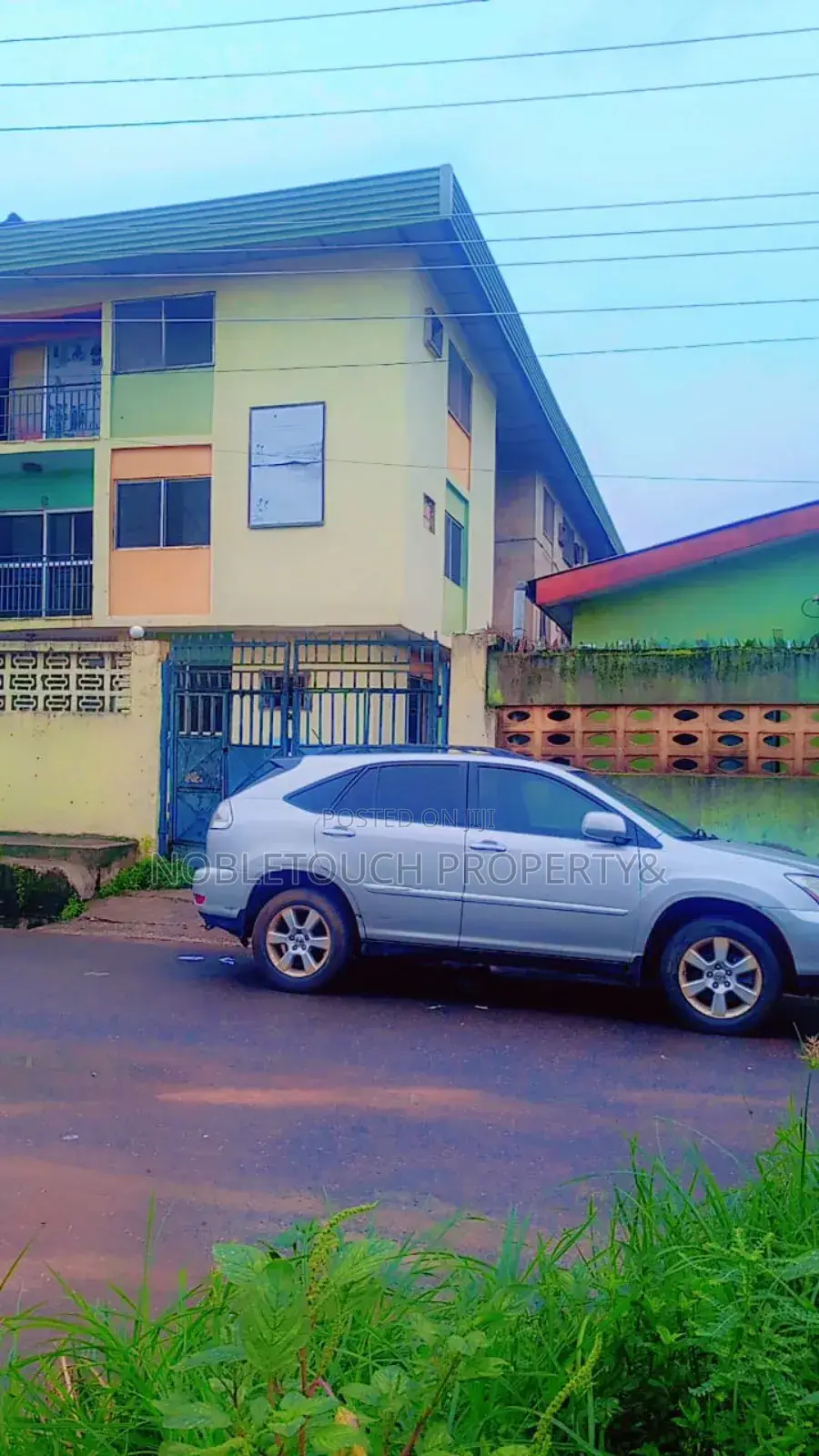 3bdrm Block of Flats in Egbeda Lagos for sale