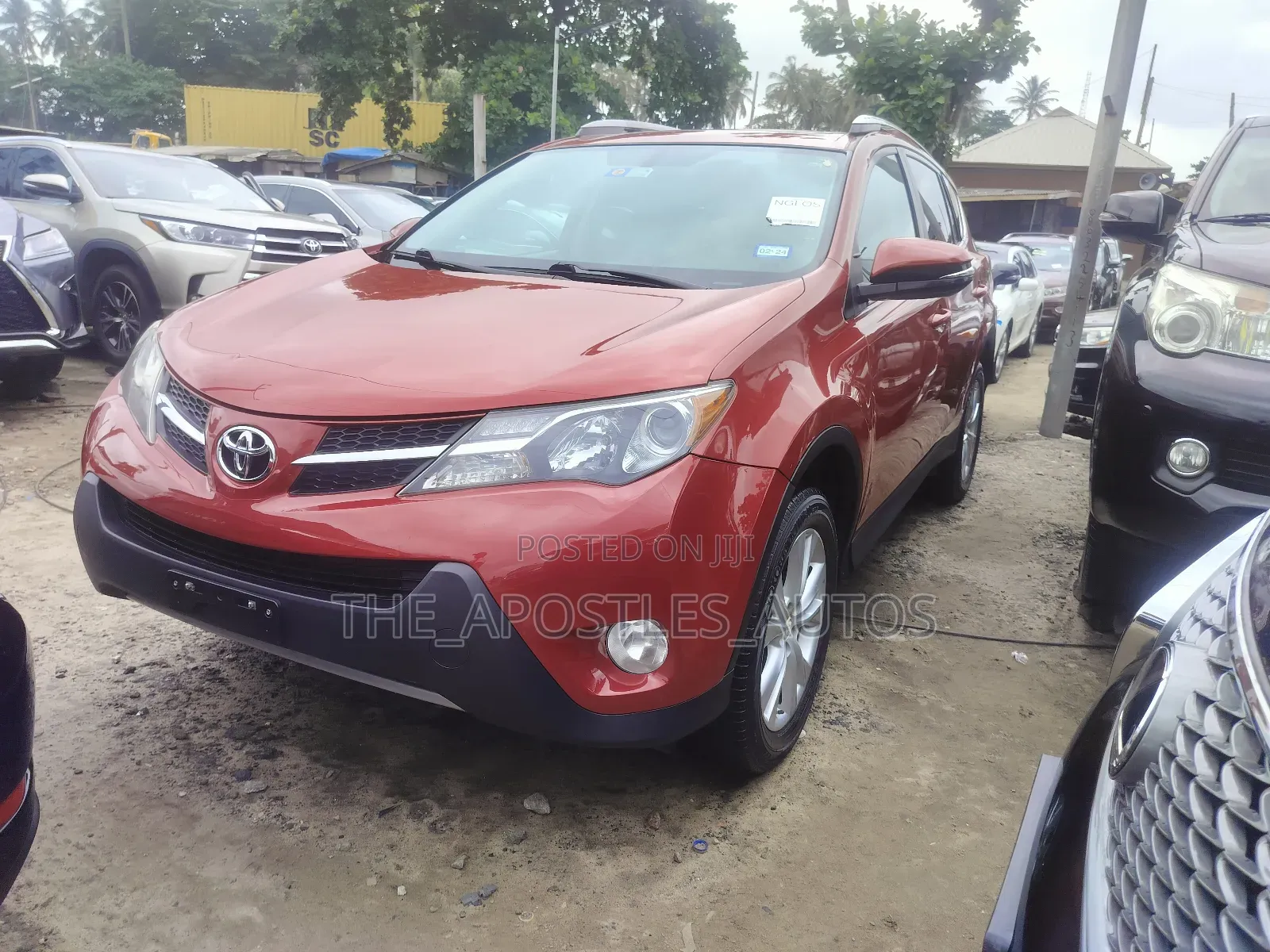 Toyota RAV4 2015 Red