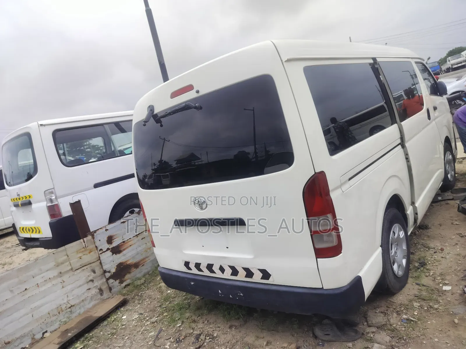 Toyota Grand HiAce 2012 White