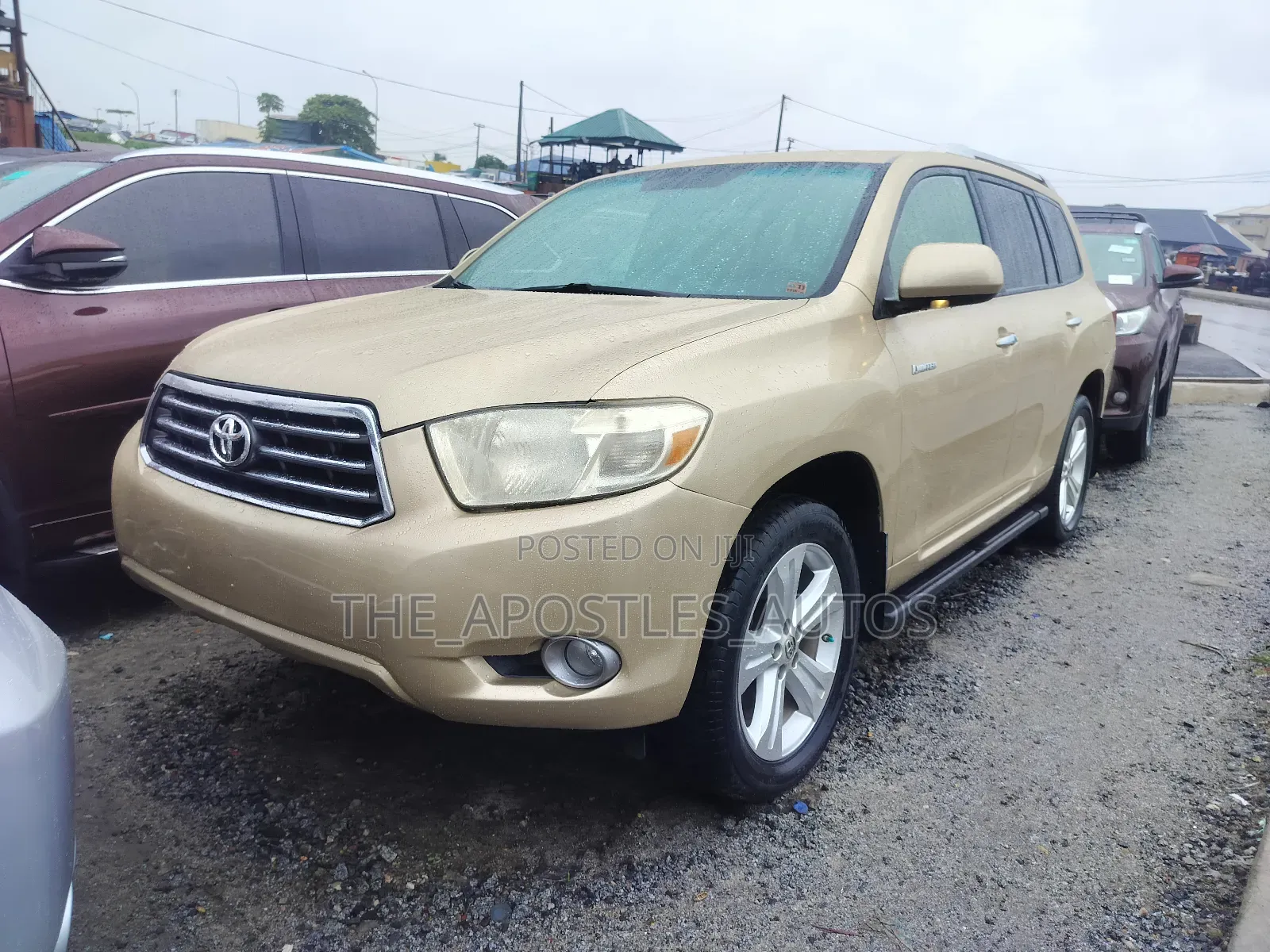 Toyota Highlander Limited 2010 Gold