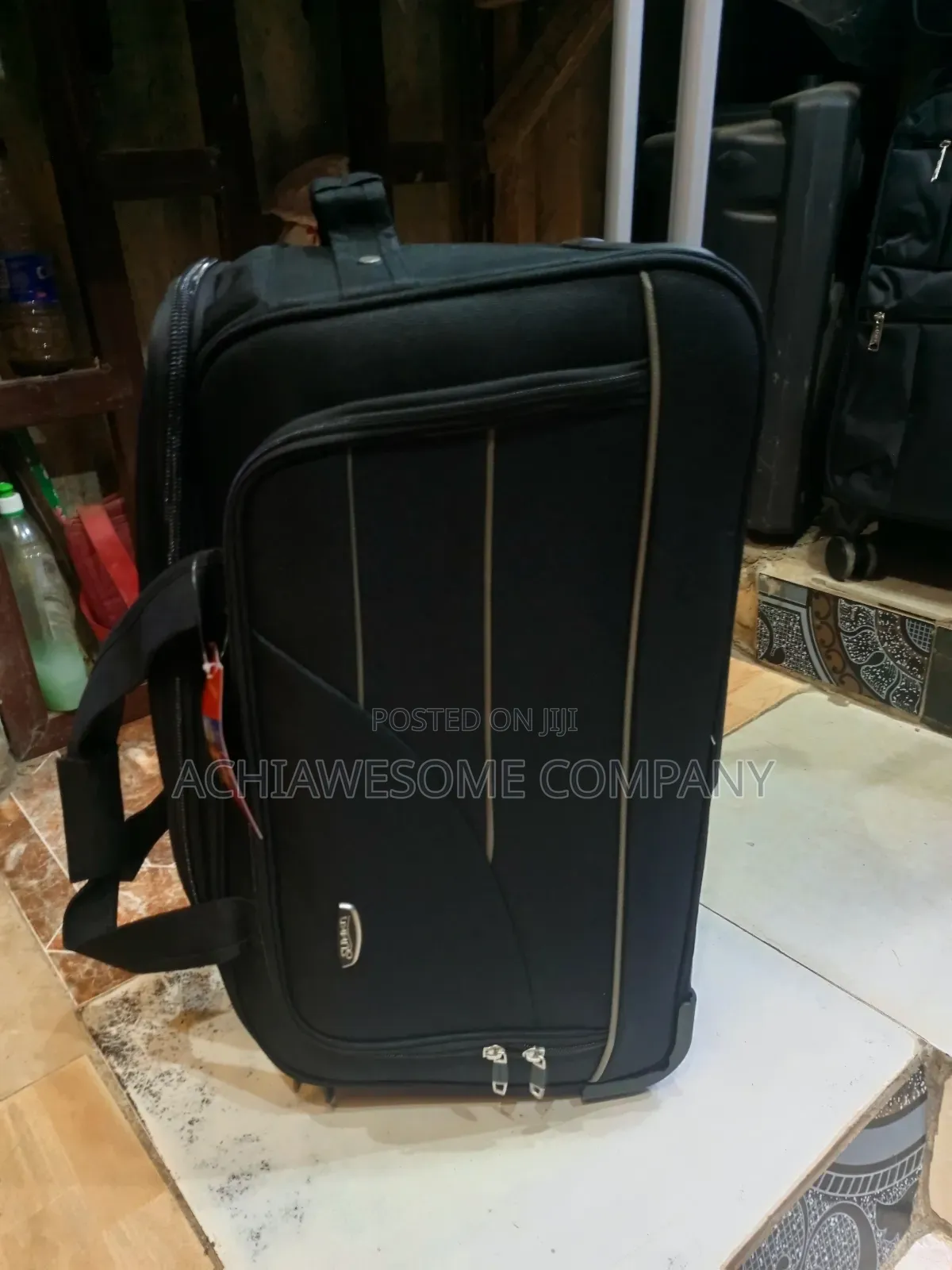 Weightless Traveling Bag