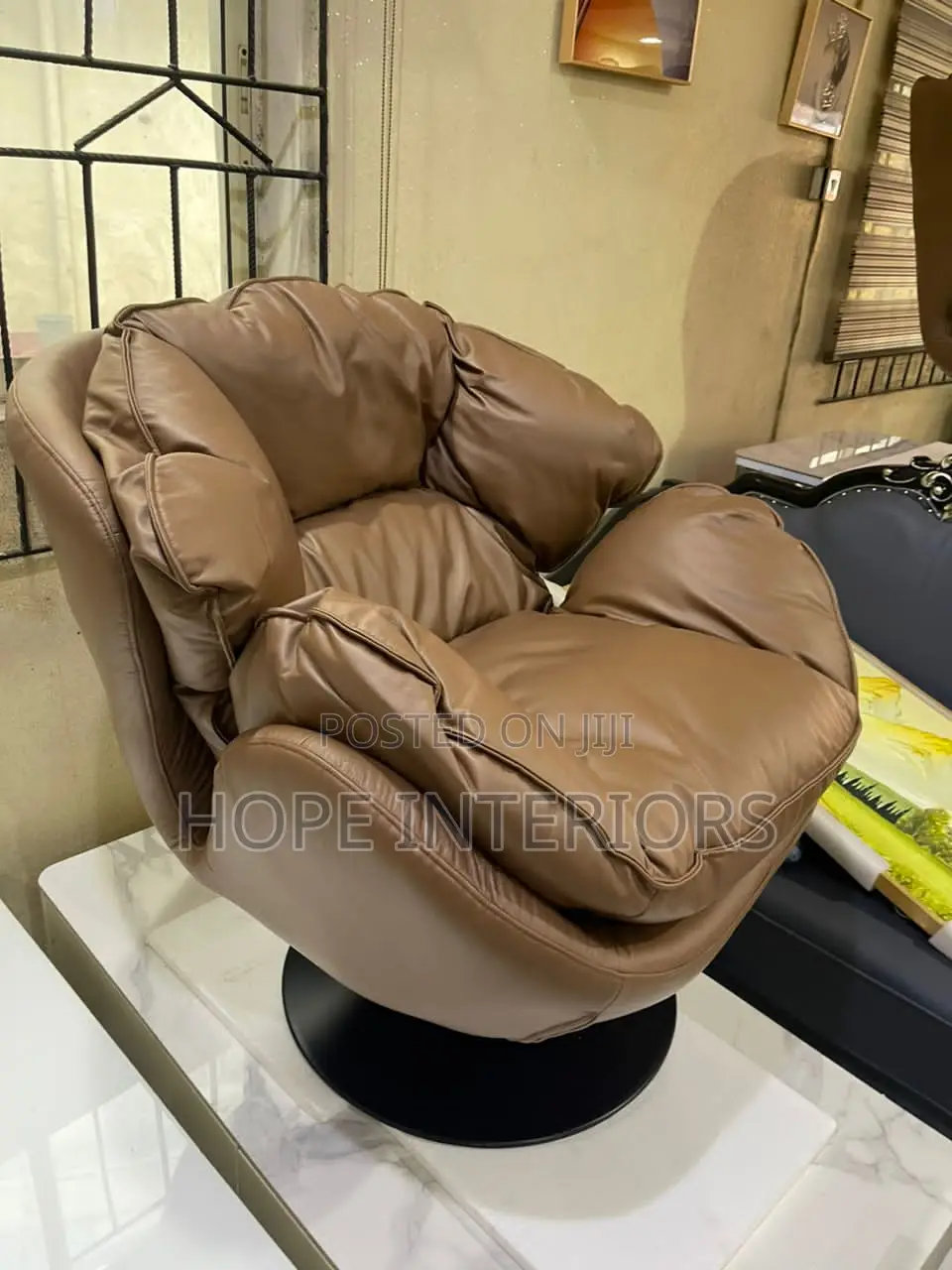 Aciant Chair