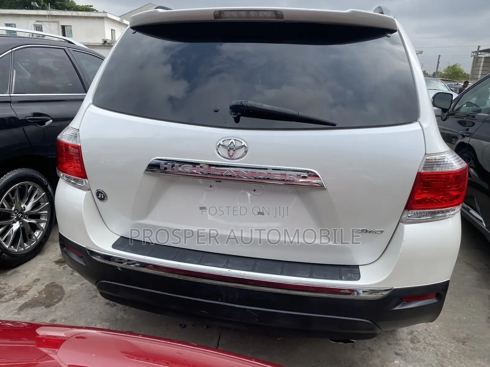 Toyota Highlander Limited 2012 White