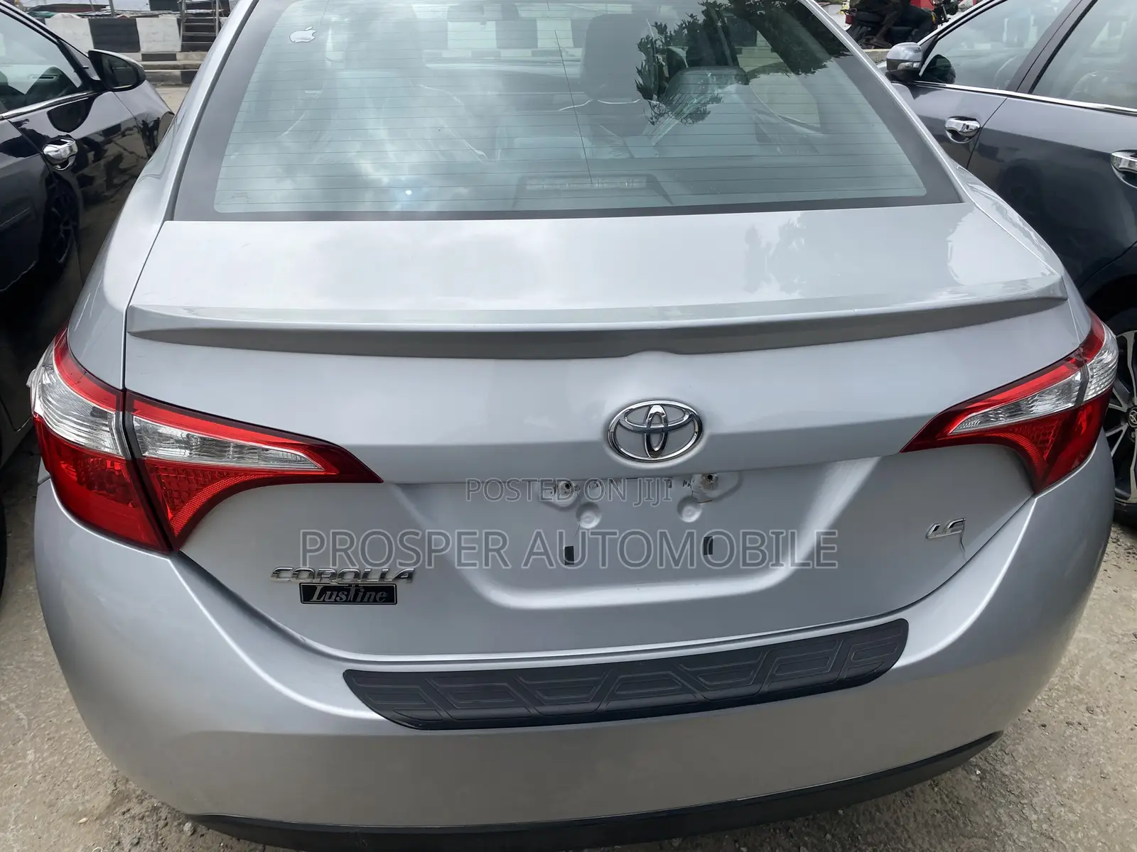 Toyota Corolla LE 4dr Sedan (1.8L 4cyl CVT) 2016 Silver