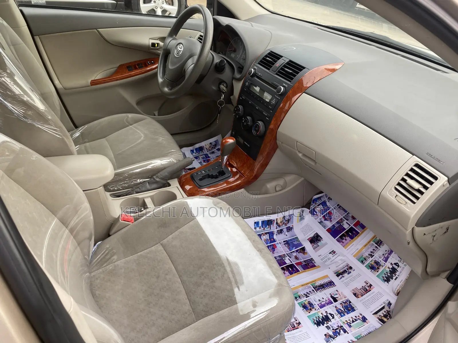 Toyota Corolla 2010 Gold