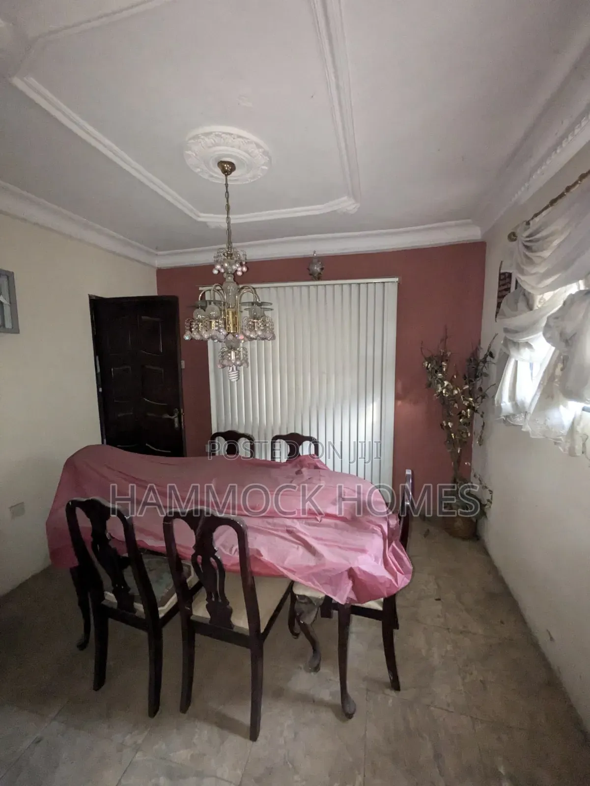 5bdrm Duplex in Salami Somade Estate, Basorun for sale