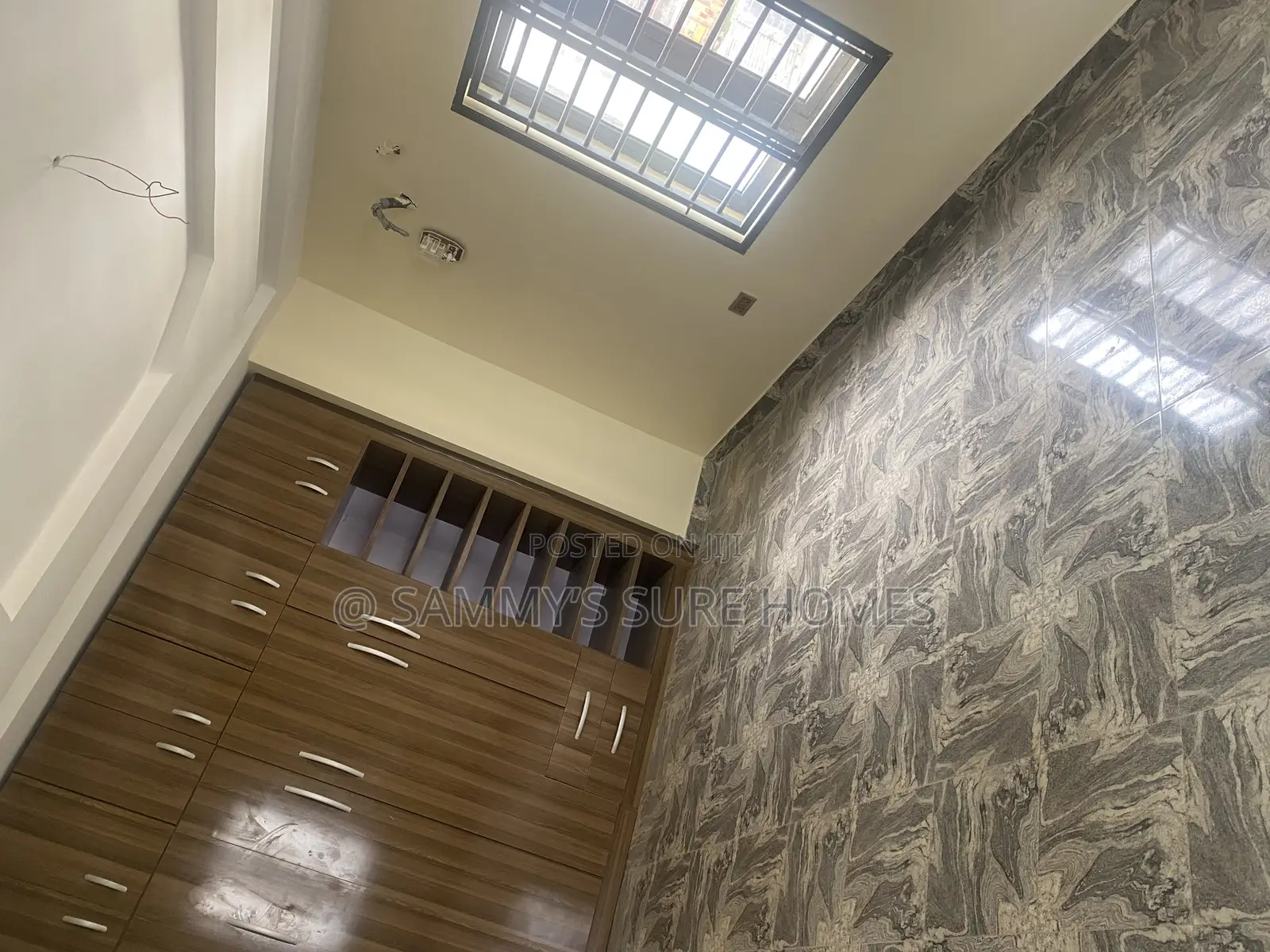 3bdrm Block of Flats in Jahi Gilmore for rent