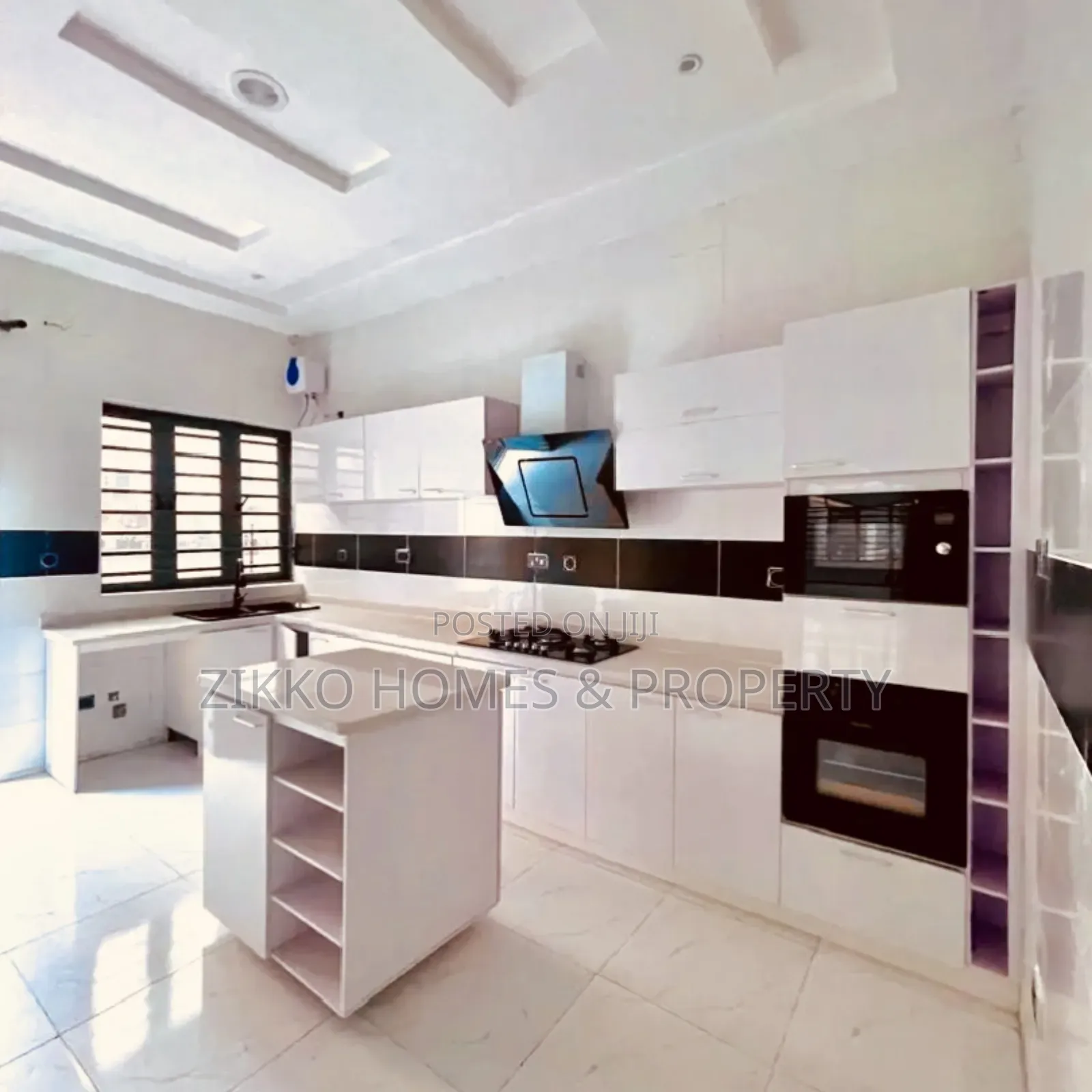 4bdrm Duplex in Ikota for sale
