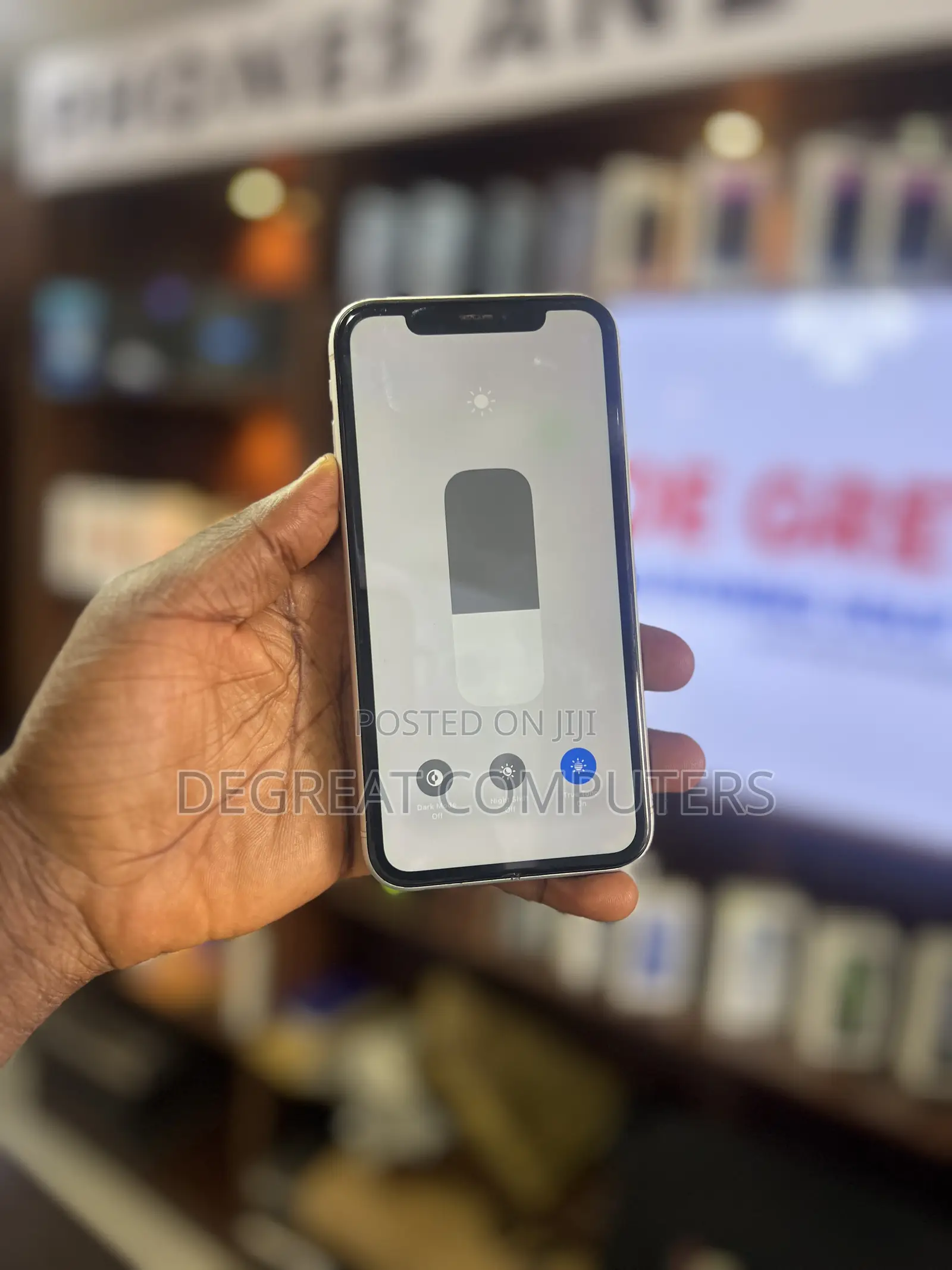 Apple iPhone XR 64 GB White
