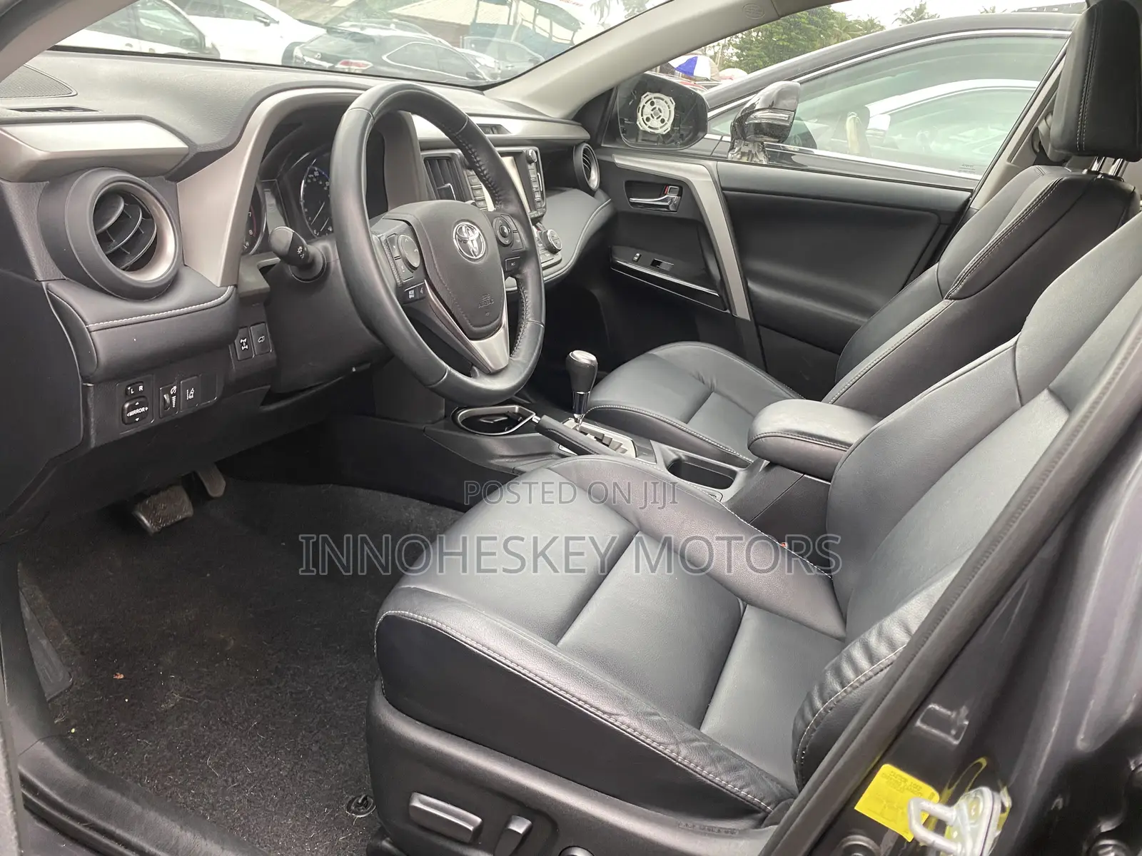 Toyota RAV4 2017 Gray