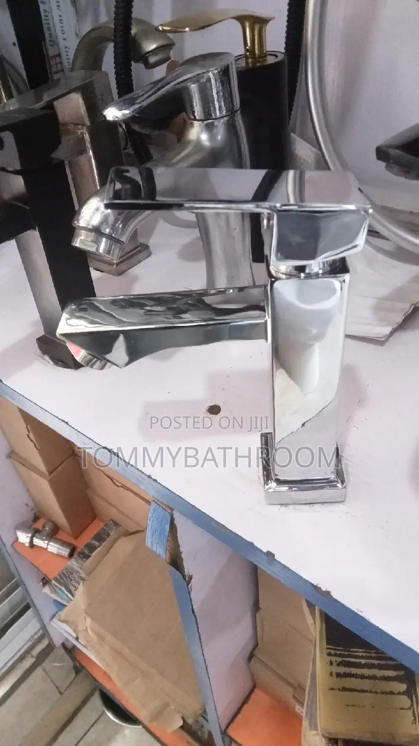 Single Tap Black and Chrome