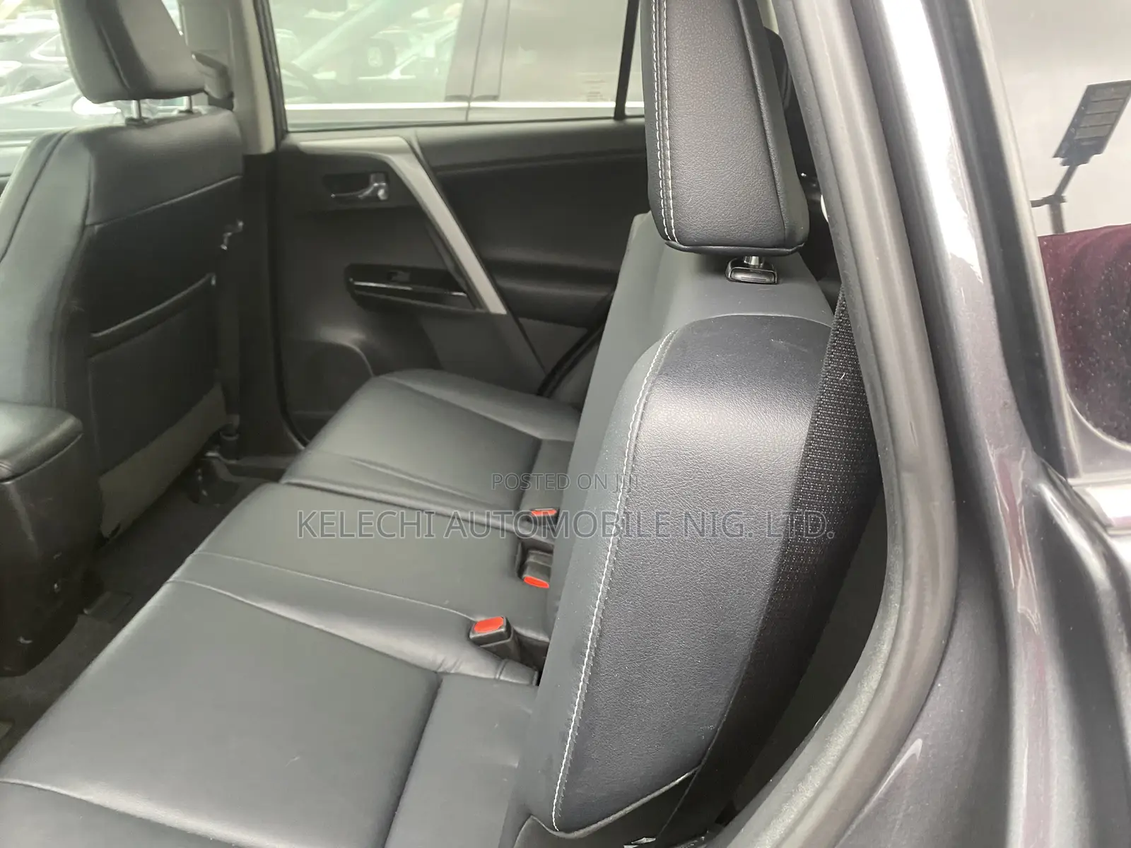 Toyota RAV4 2017 Gray