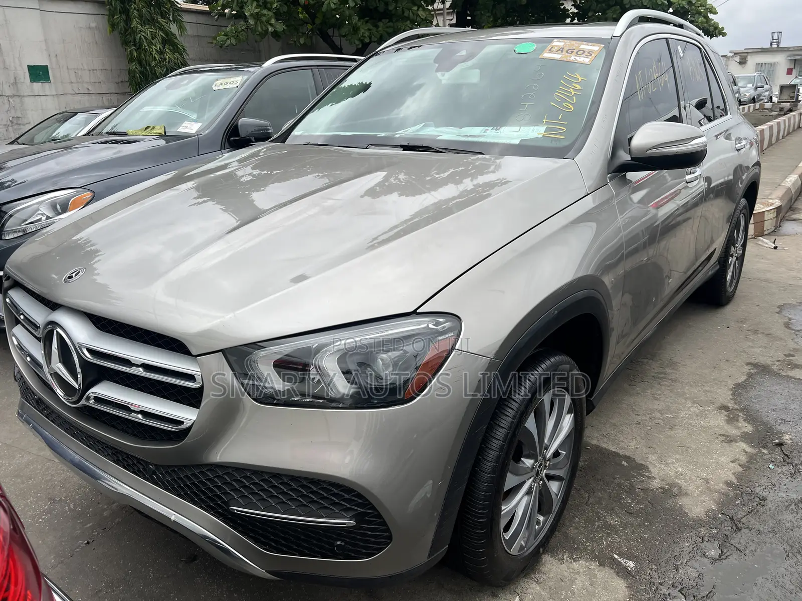Mercedes-Benz GLE-Class 2021 Gold