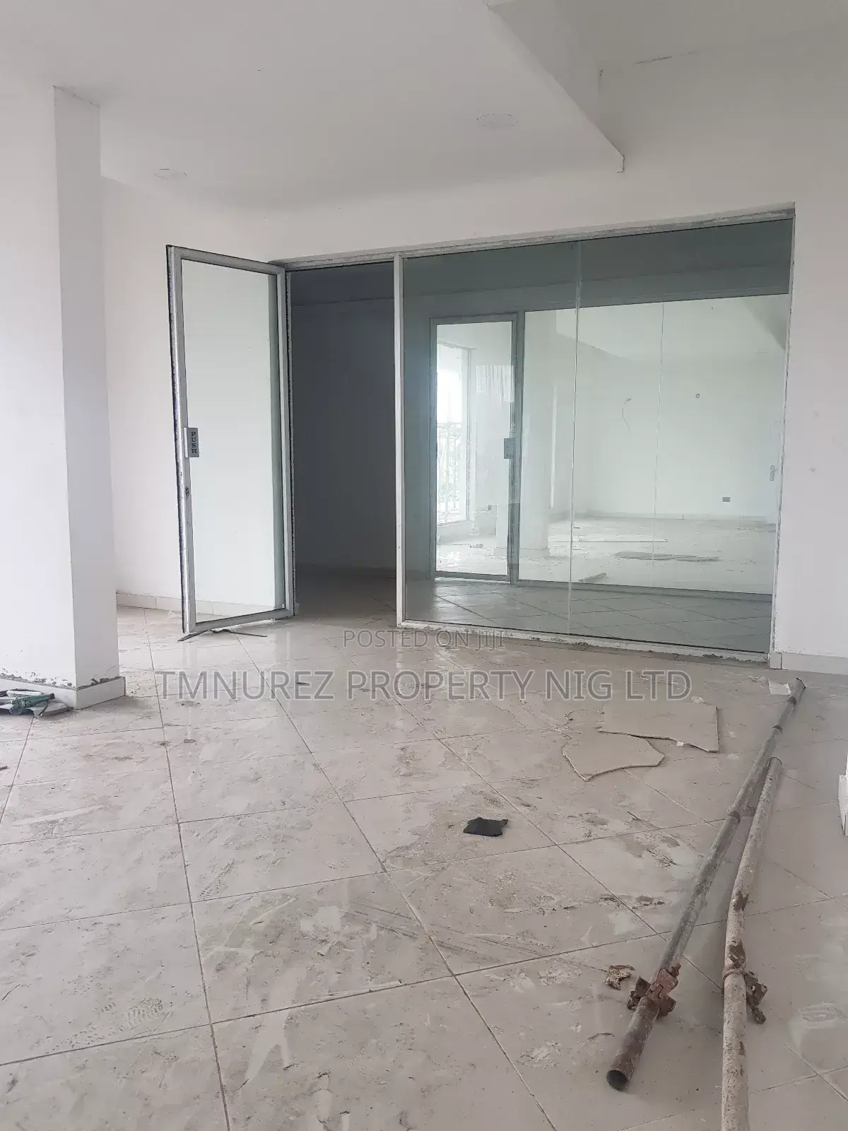 Shop Office Space,Showroom for Rent Lekki