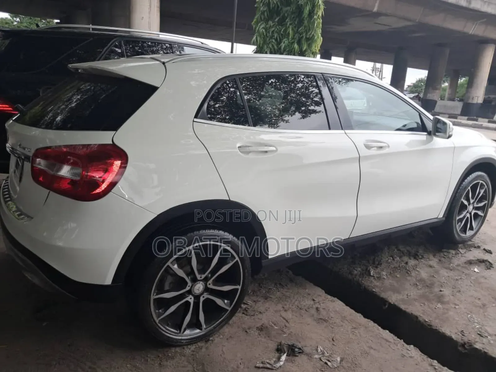 Mercedes-Benz GLA 250 2017 White