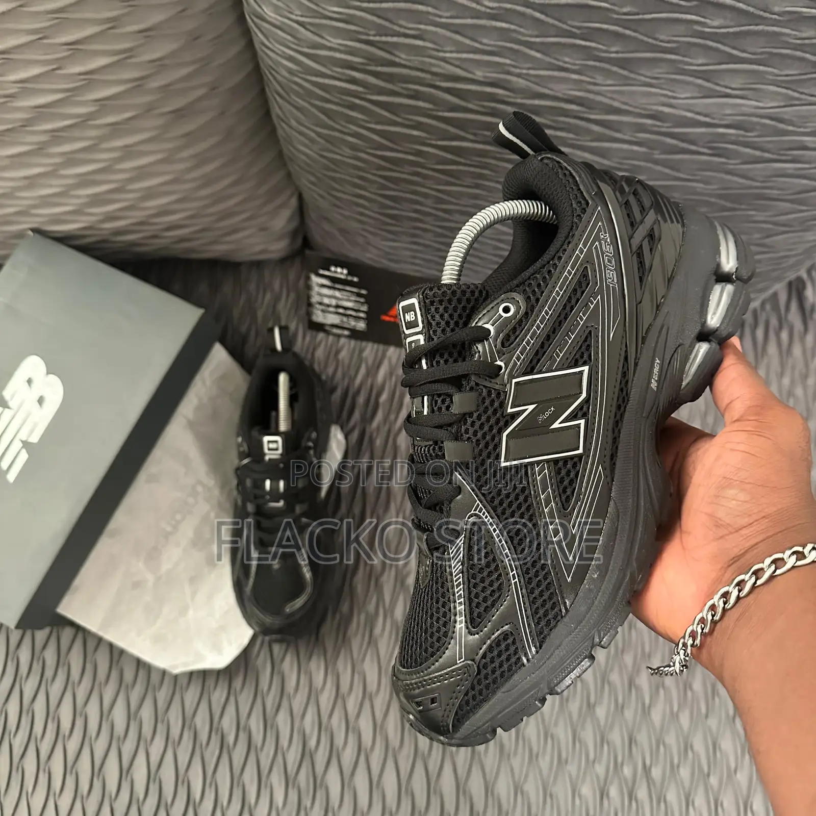 Original New Balance 1906r Black Silver Linen Sneakers