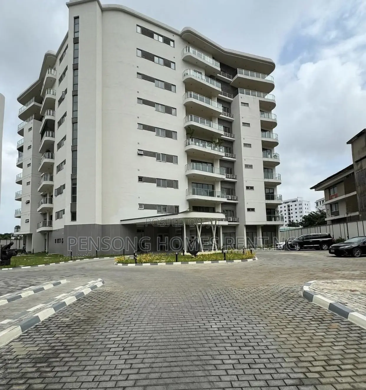 4bdrm Apartment in Ikoyi Lagos for rent