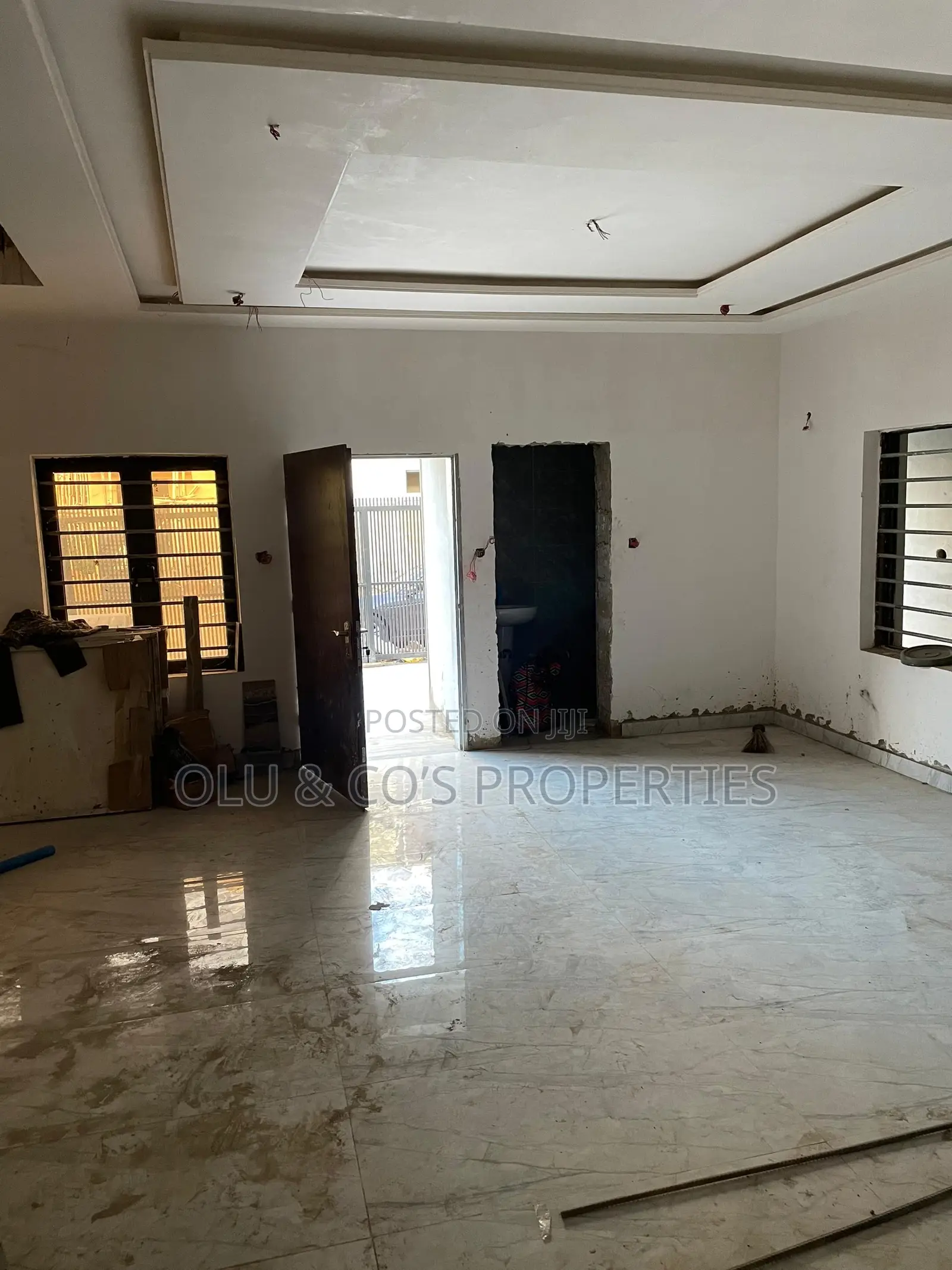 4bdrm Townhouse/Terrace in Palm Heights Estate, Lugbe District